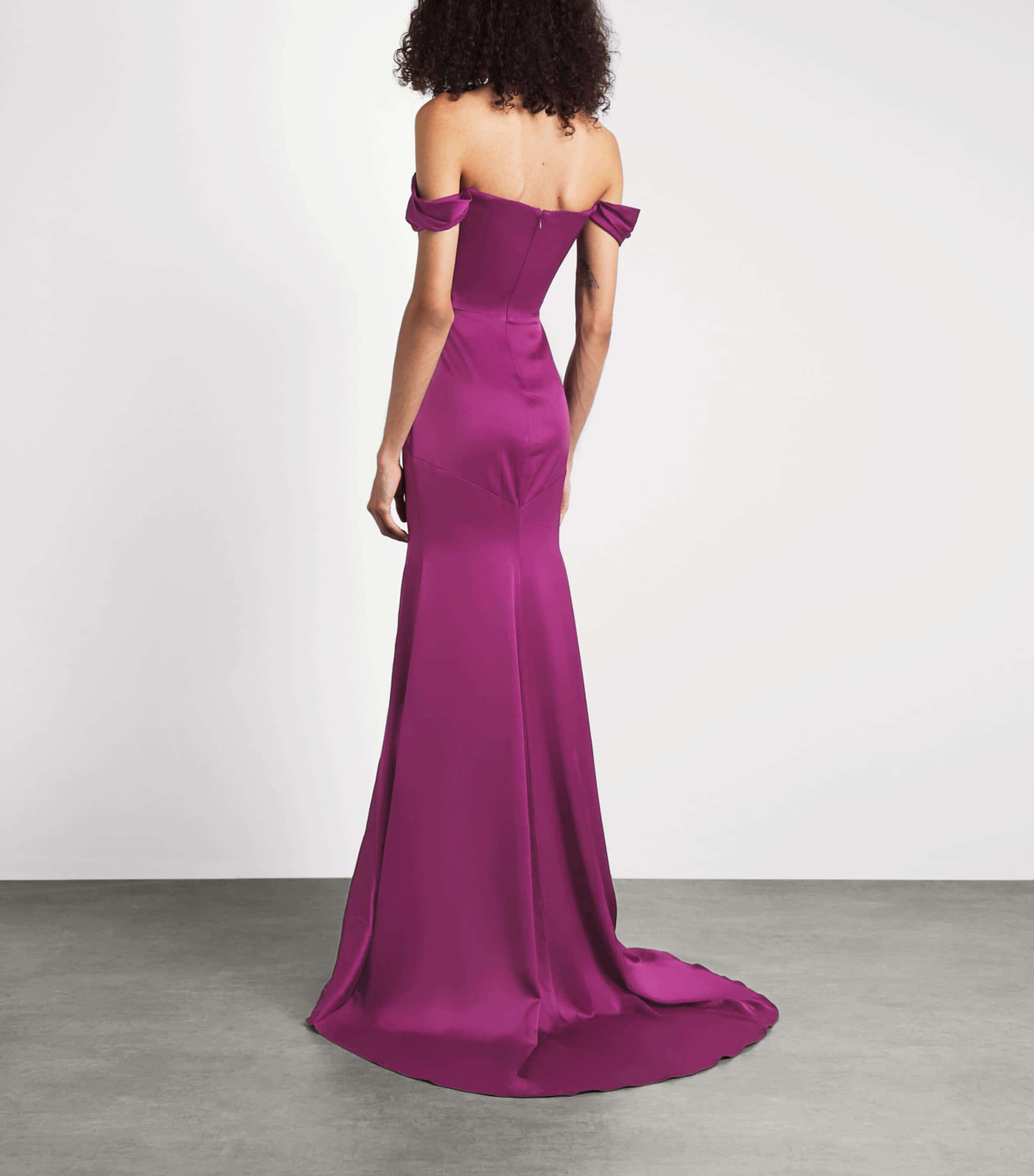 Alex Perry Womens Satin Crepe Off-Shoulder Gown Plum Image 4