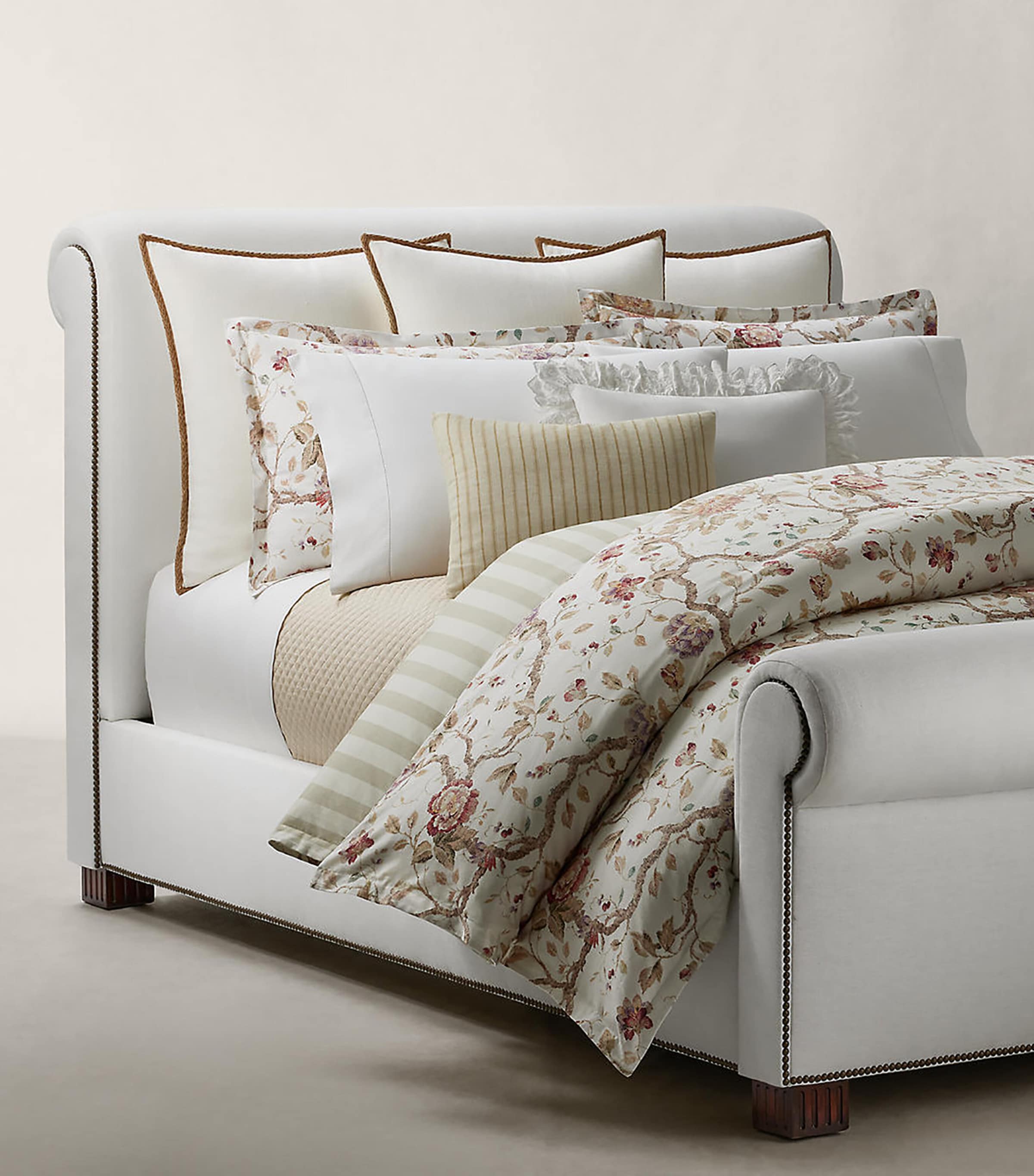 Ralph Lauren Home Elsie Oxford Pillowcase (50cm x 75cm) Cream Image 1
