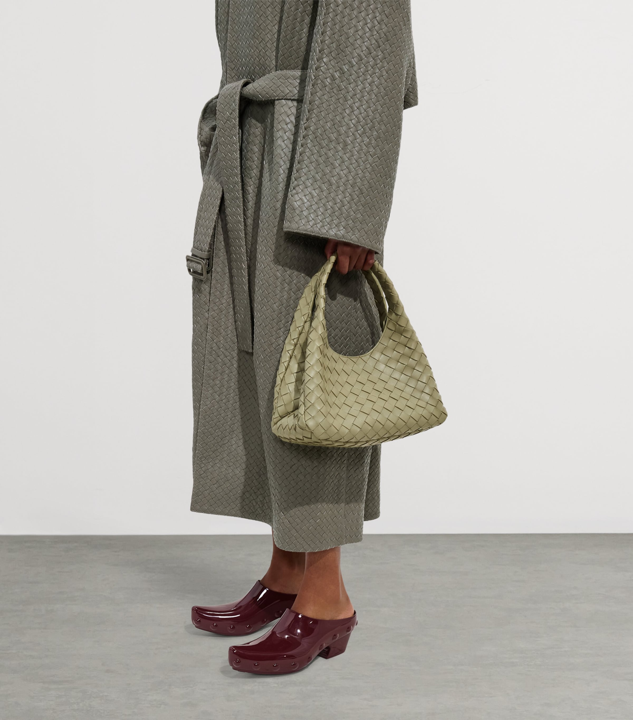 Bottega Veneta Small Leather Campana Shoulder Bag Image 2