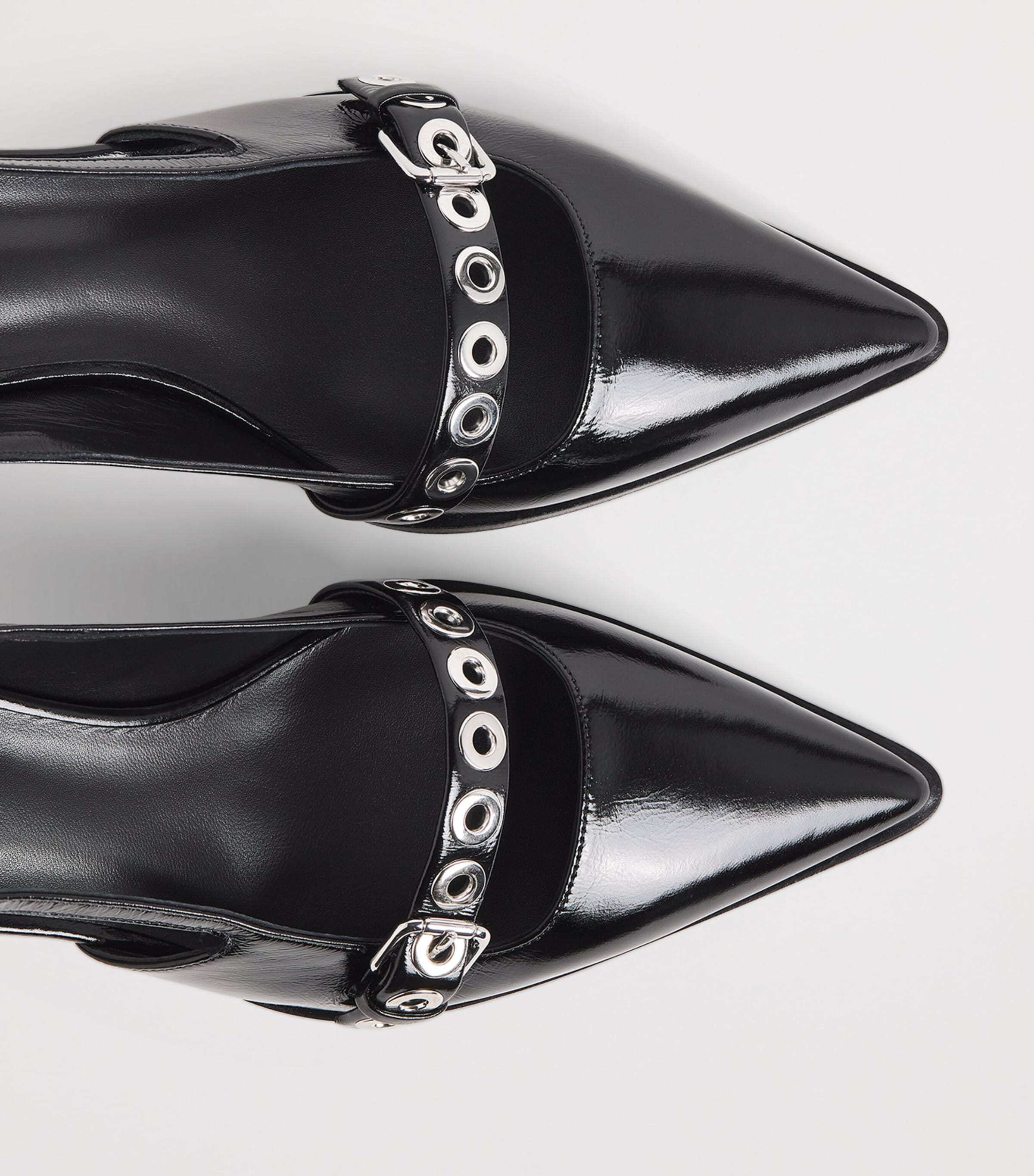 Patent Leather Buckled Pumps 30 BLACK Image 7