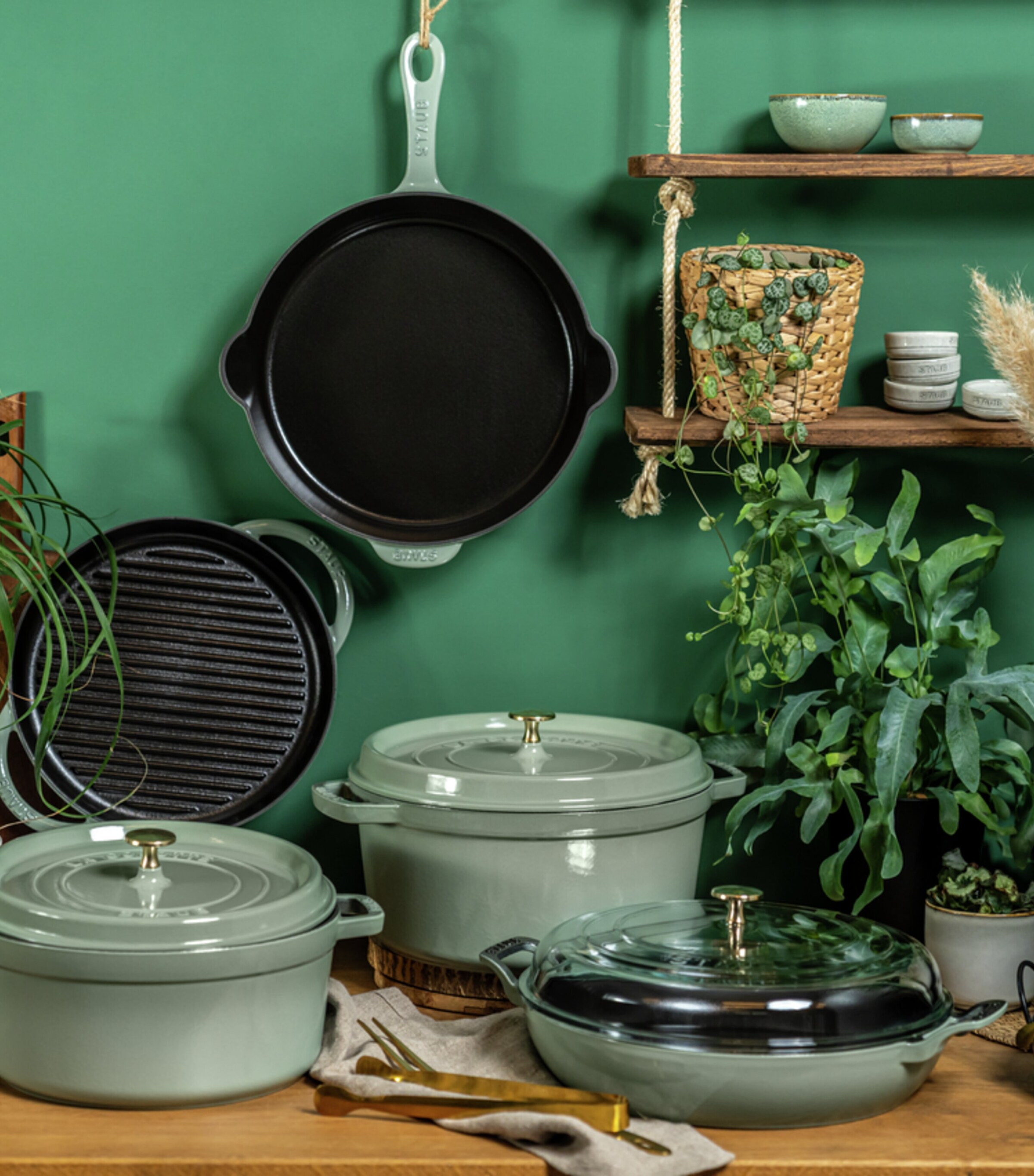 Wok Fonte émaillée Couvercle verre Staub D37 NOIR MAT PR