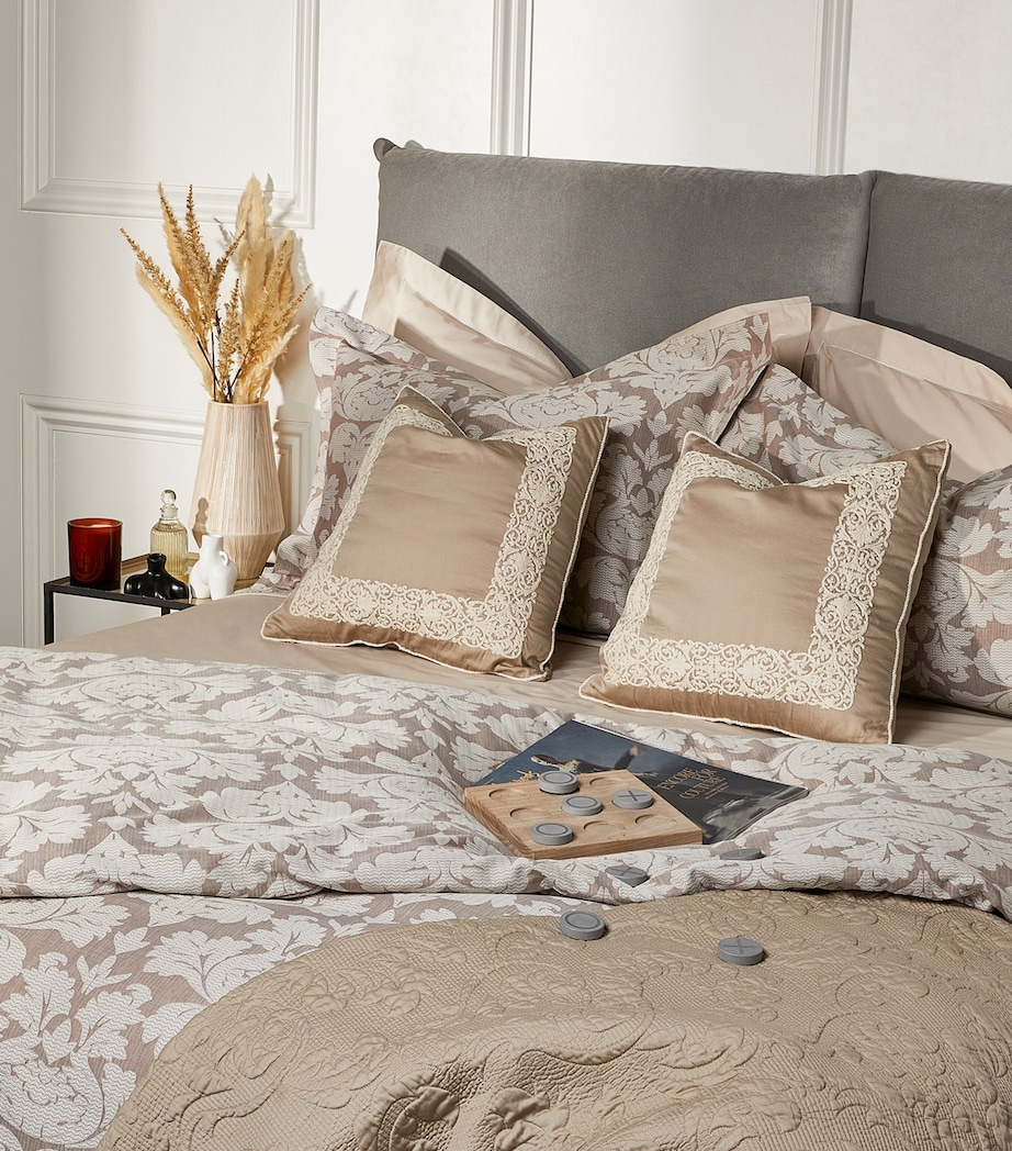 Versailles Super King Duvet Cover Set (260cm x 220cm) NATURAL Image 2