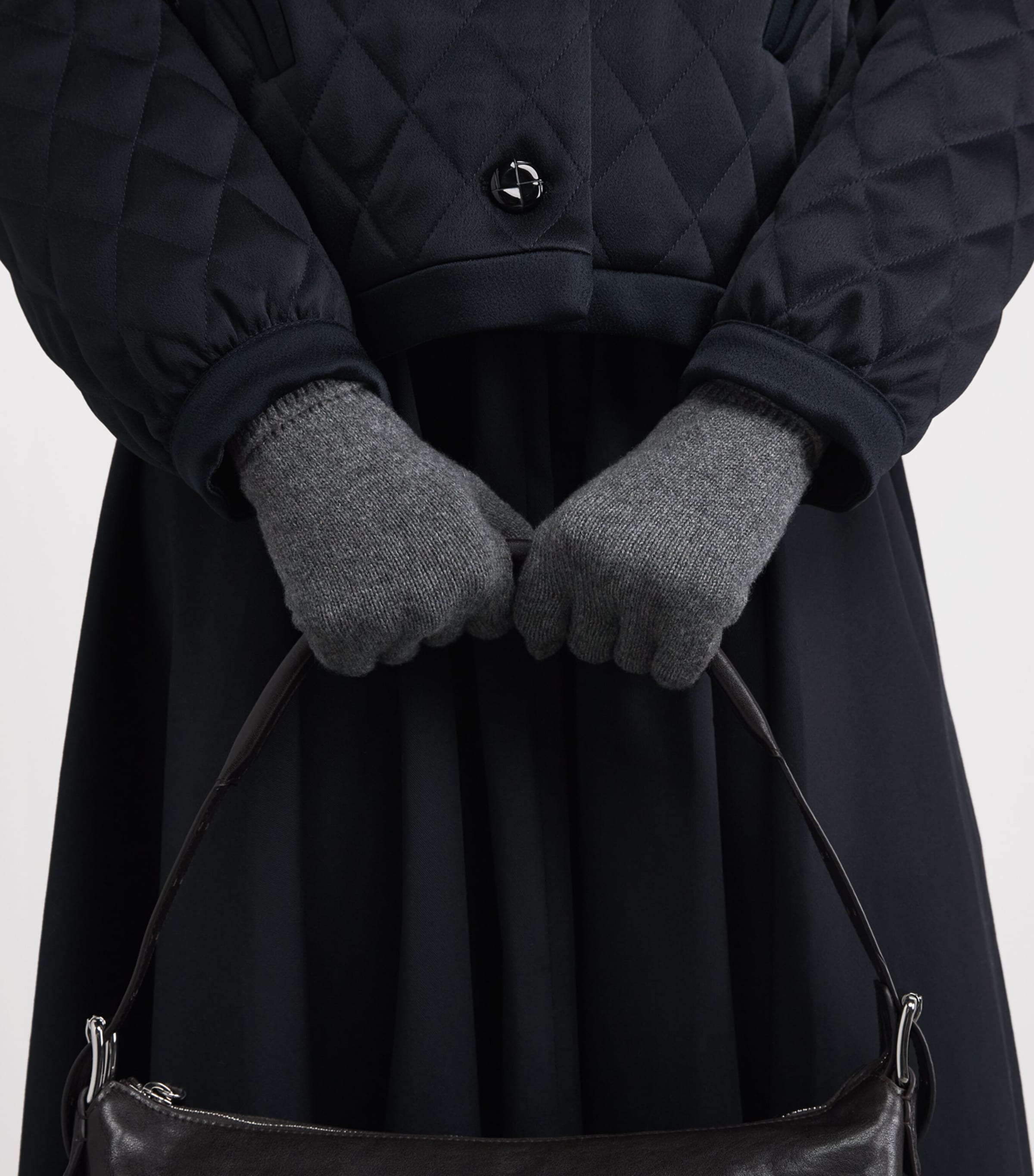 Johnstons Of Elgin Cashmere Hat and Gloves Gift Set Mid Grey Image 4