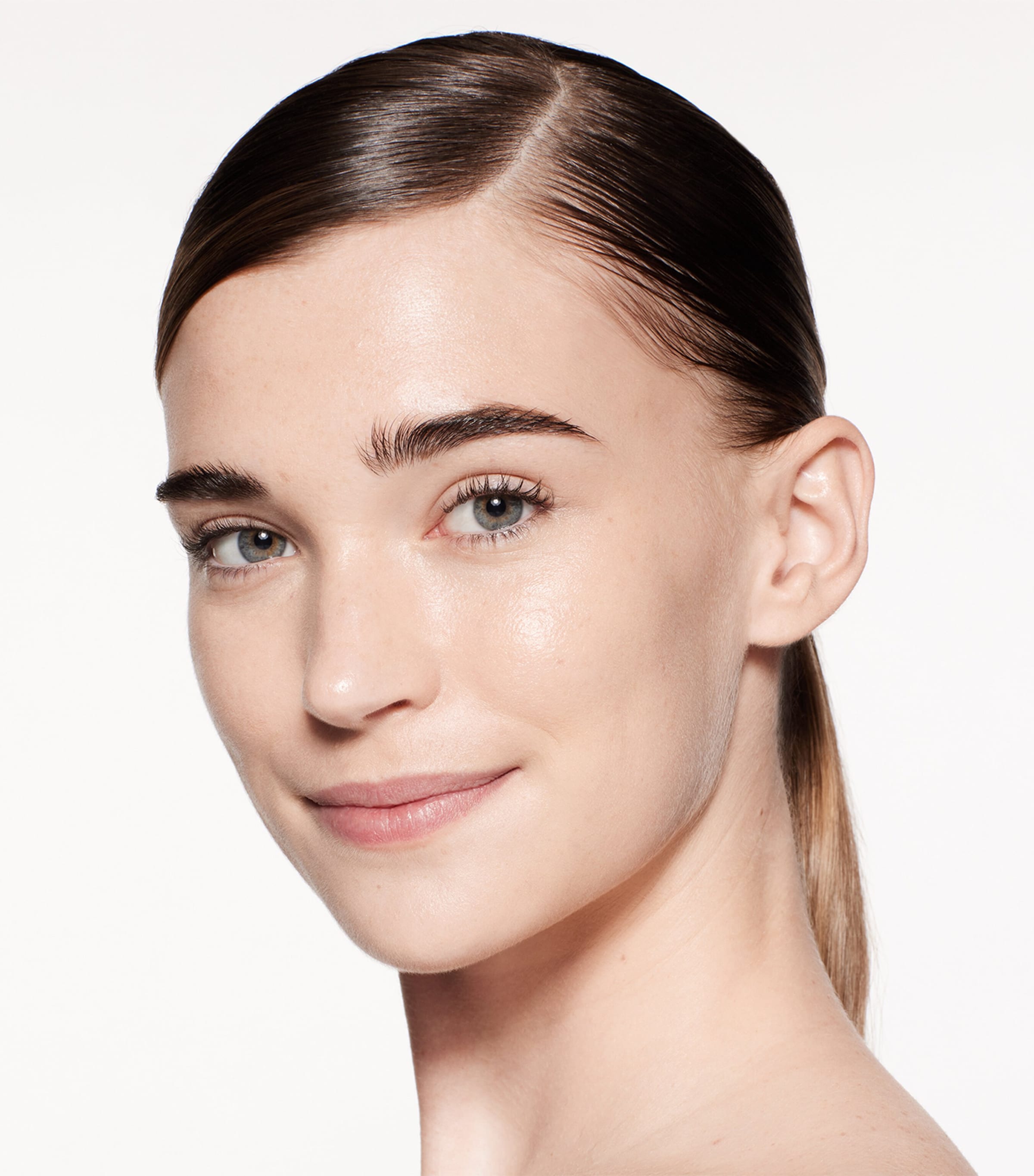 Revitalessence Skin Glow Foundation SPF 30 130 OPAL Image 3