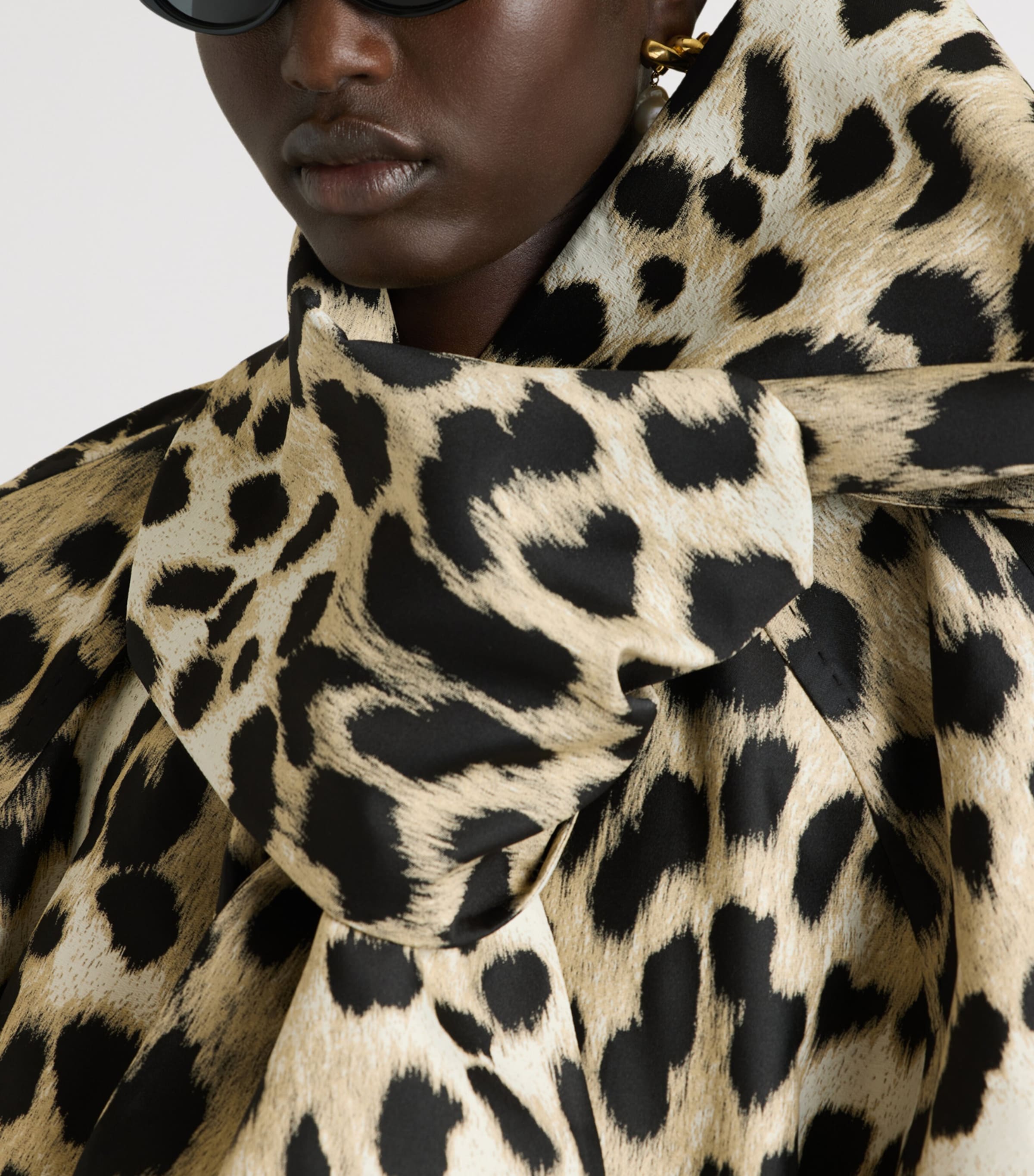 Givenchy Womens Leopard Print Bow-Detail Parka Image 6