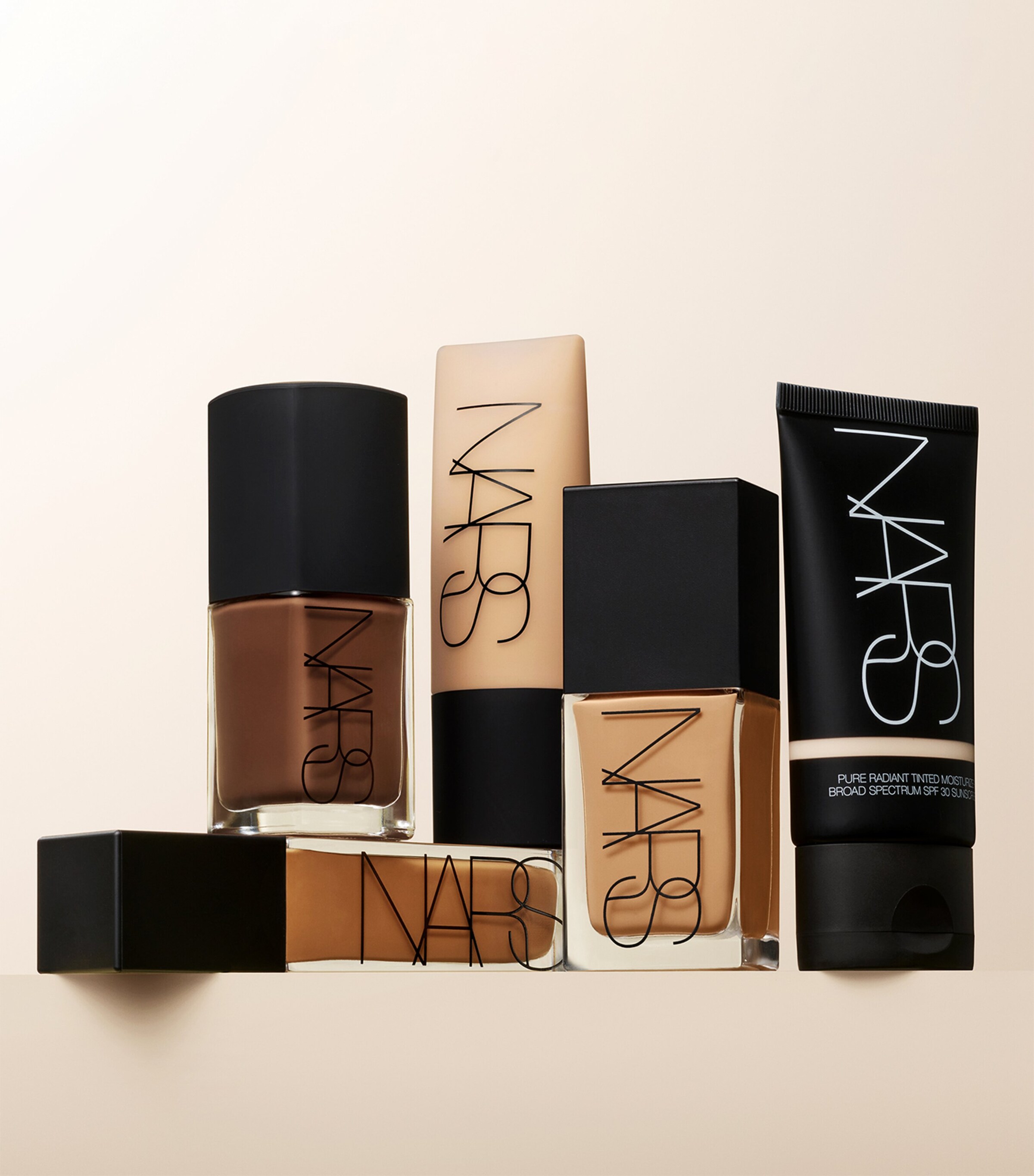 NARS Soft Matte Complete Foundation | Make-up | Face | Foundations | Designers | Nars NARS Soft Matte Complete Foundation | Make-up | Face | Foundations | Designers | Nars