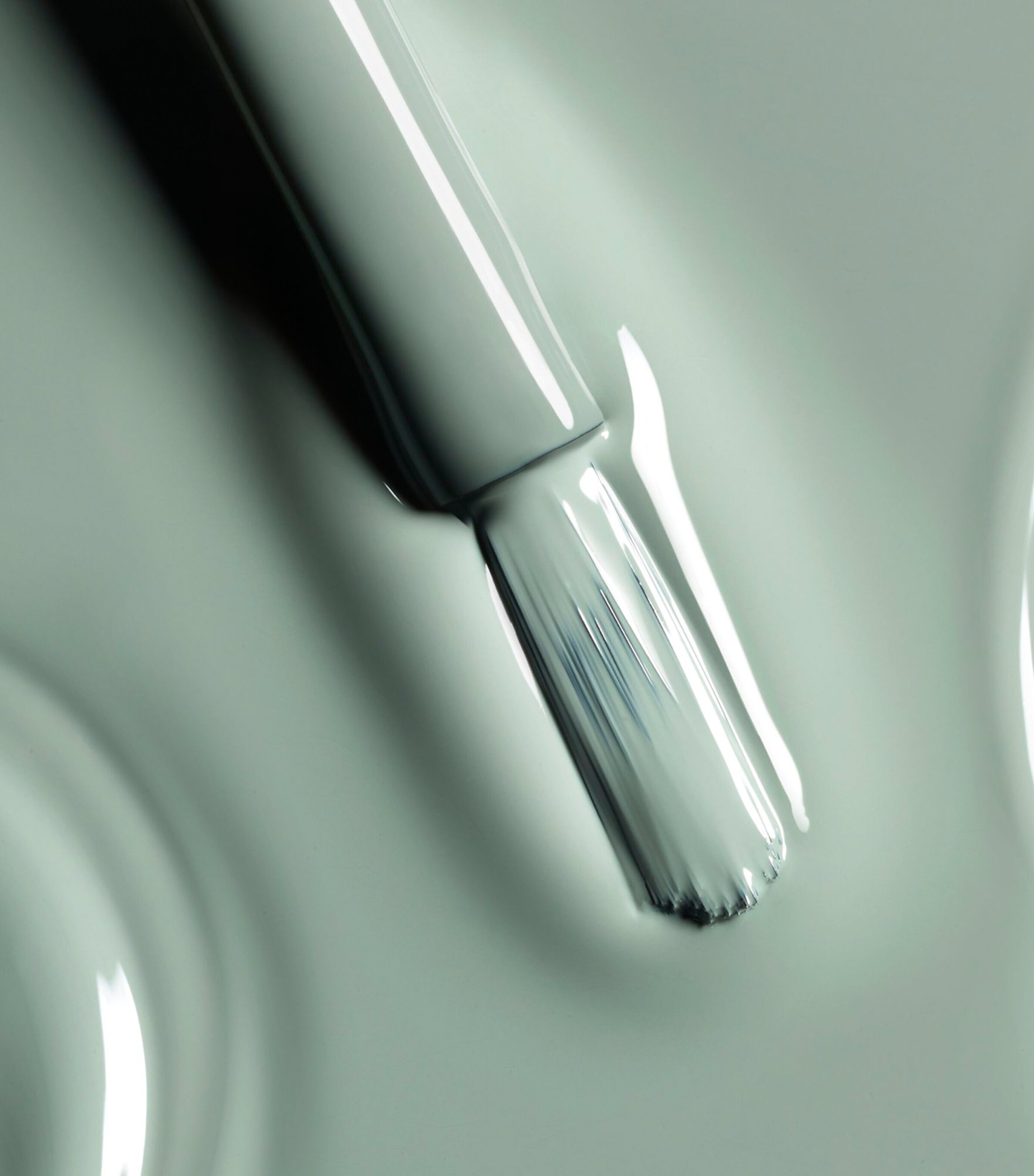 LE VERNIS Longwear Nail Colour CAVALIER SEUL 131 Image 2