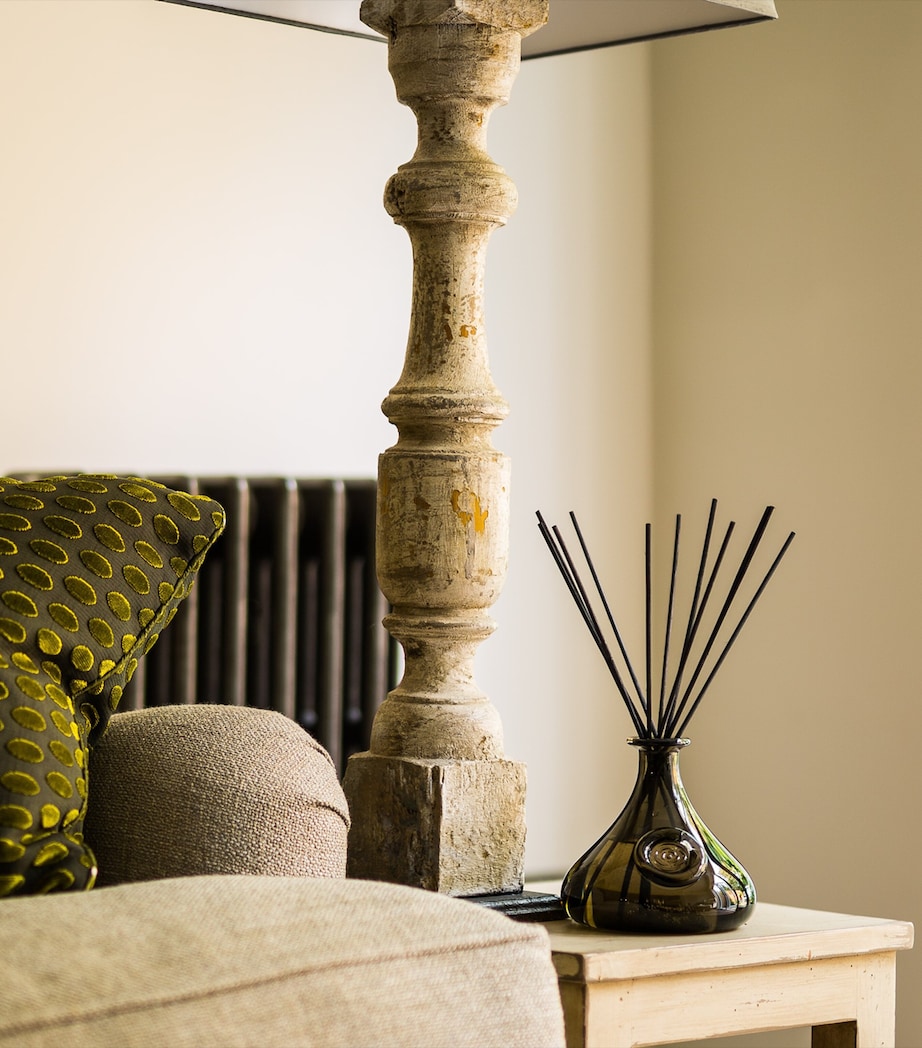 Amber and Oud Roman Diffuser (500ml) BRONZE Image 3