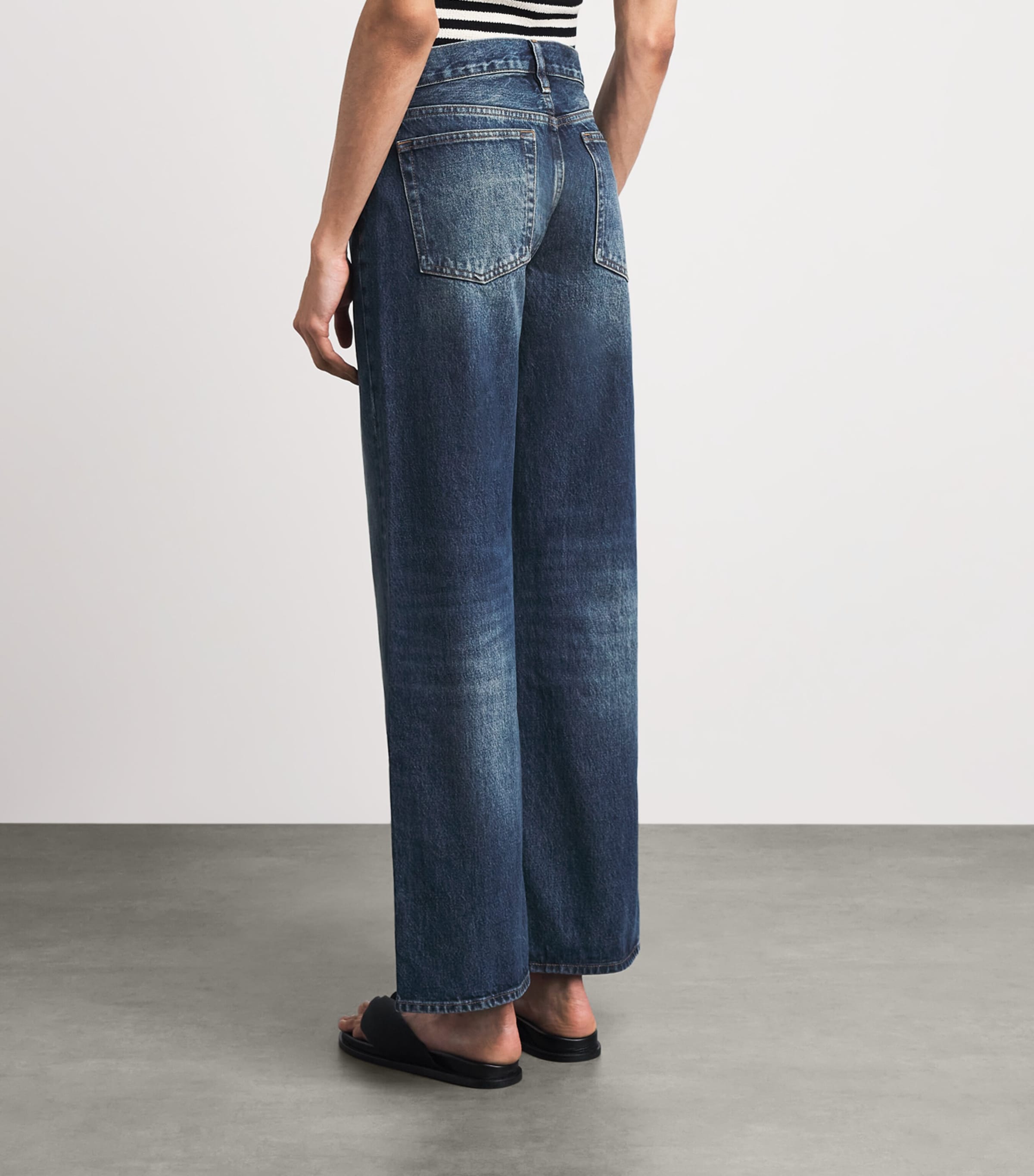 FRAME Womens The Saturday Straight Jeans Ember Image 5