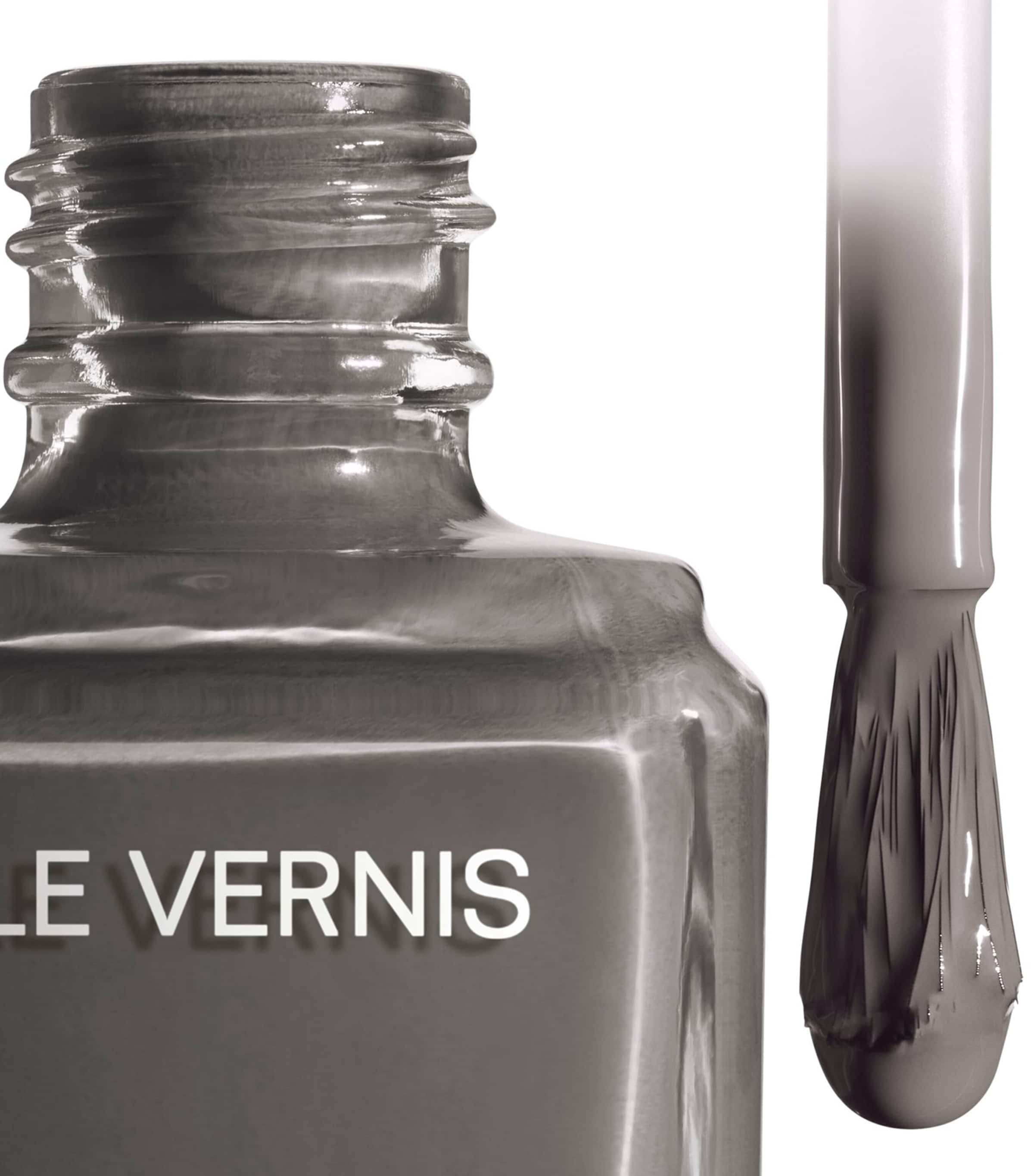 LE VERNIS Nail Colour 377 Image 2