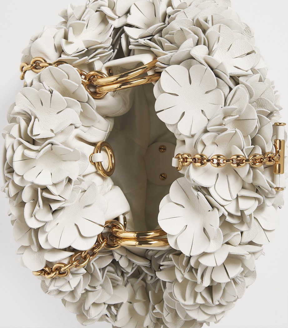 Chloé Lambskin Plissé Shoulder Bag White Image 3