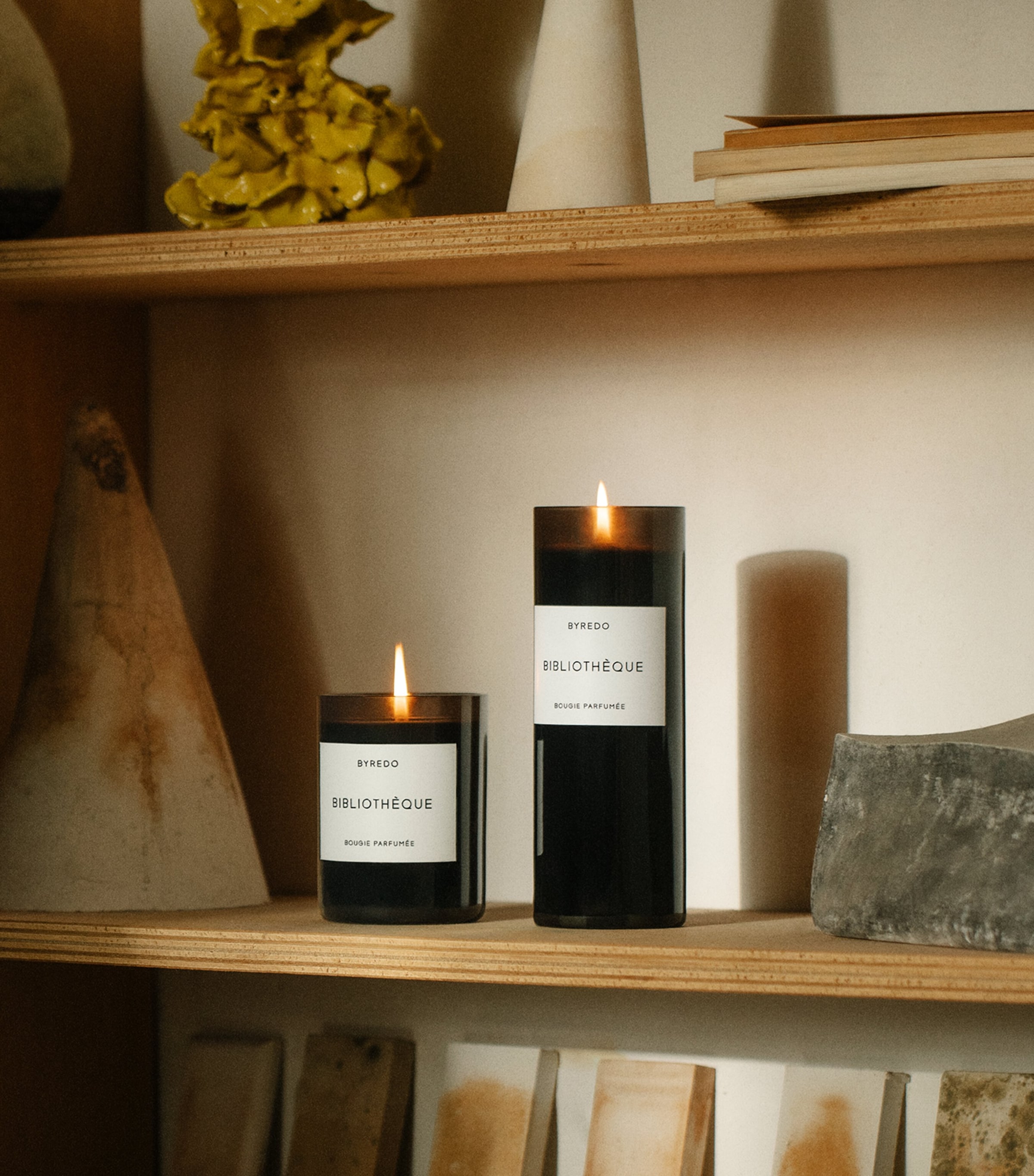 Bibliothèque Candle (400g) NO COLOUR Image 5