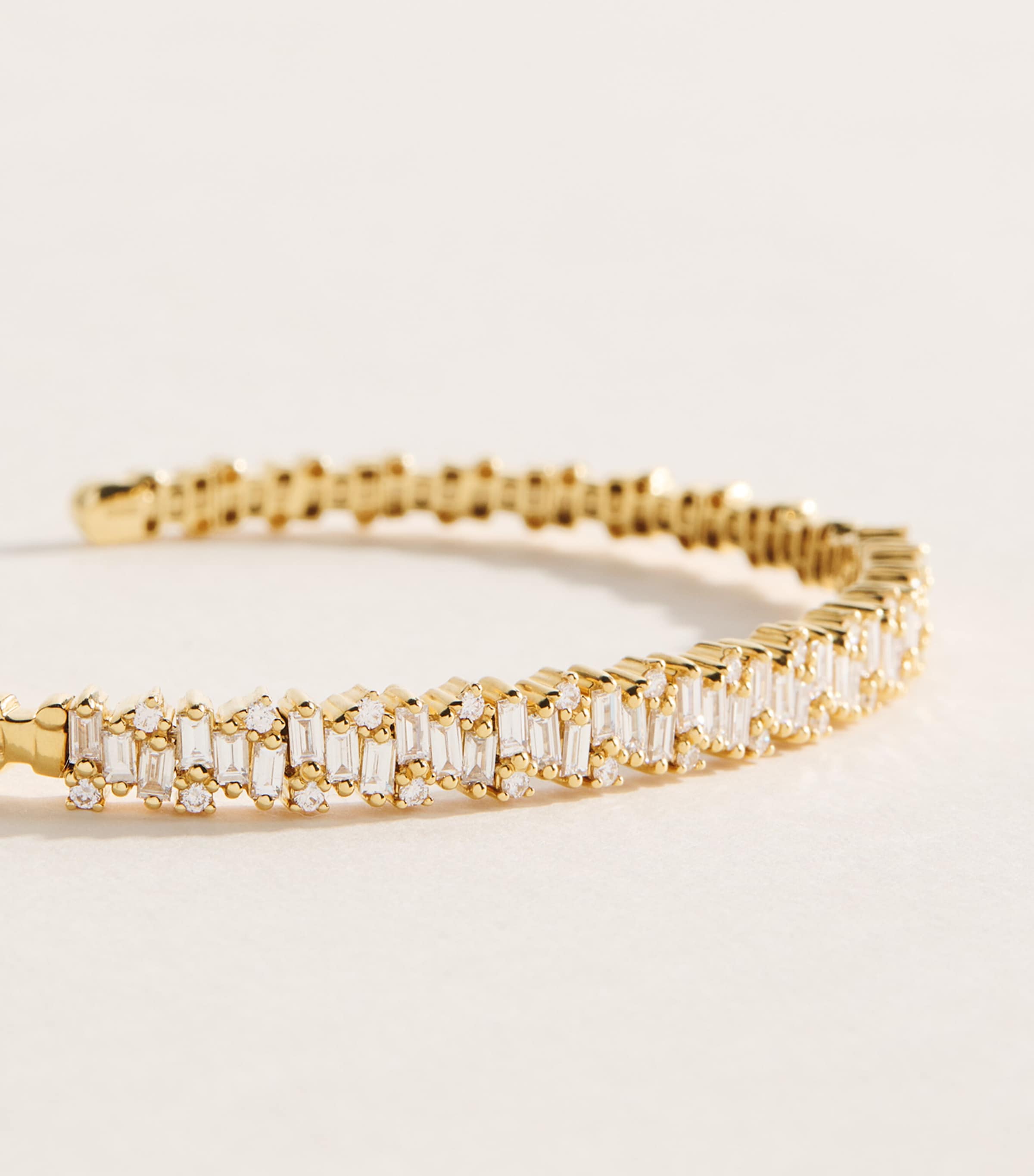 Suzanne Kalan Yellow Gold and Diamond Classic Shimmer Bangle Yg/wd Image 3