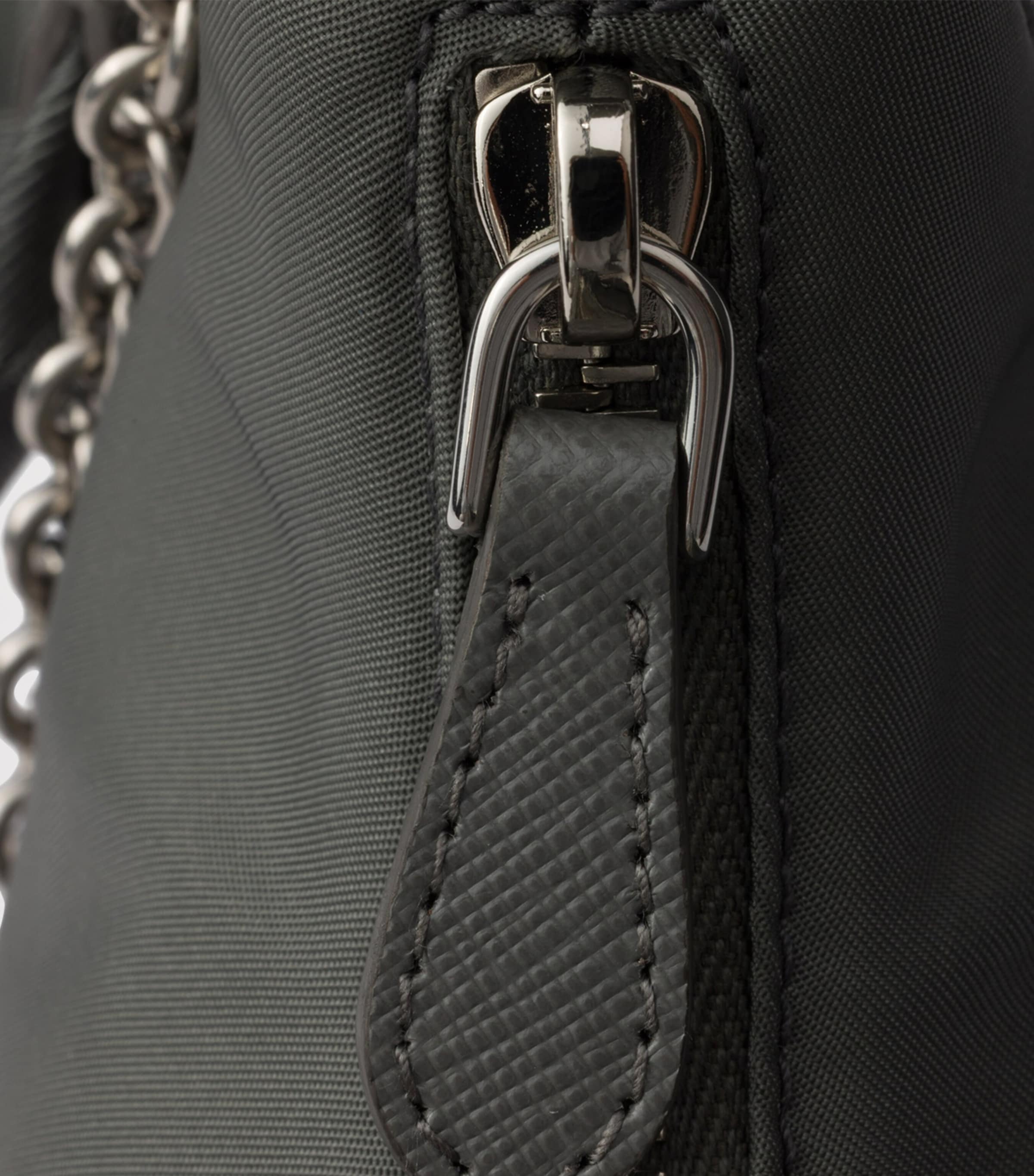 Re-Nylon Re-Edition 2005 Shoulder Bag F0048 Image 7