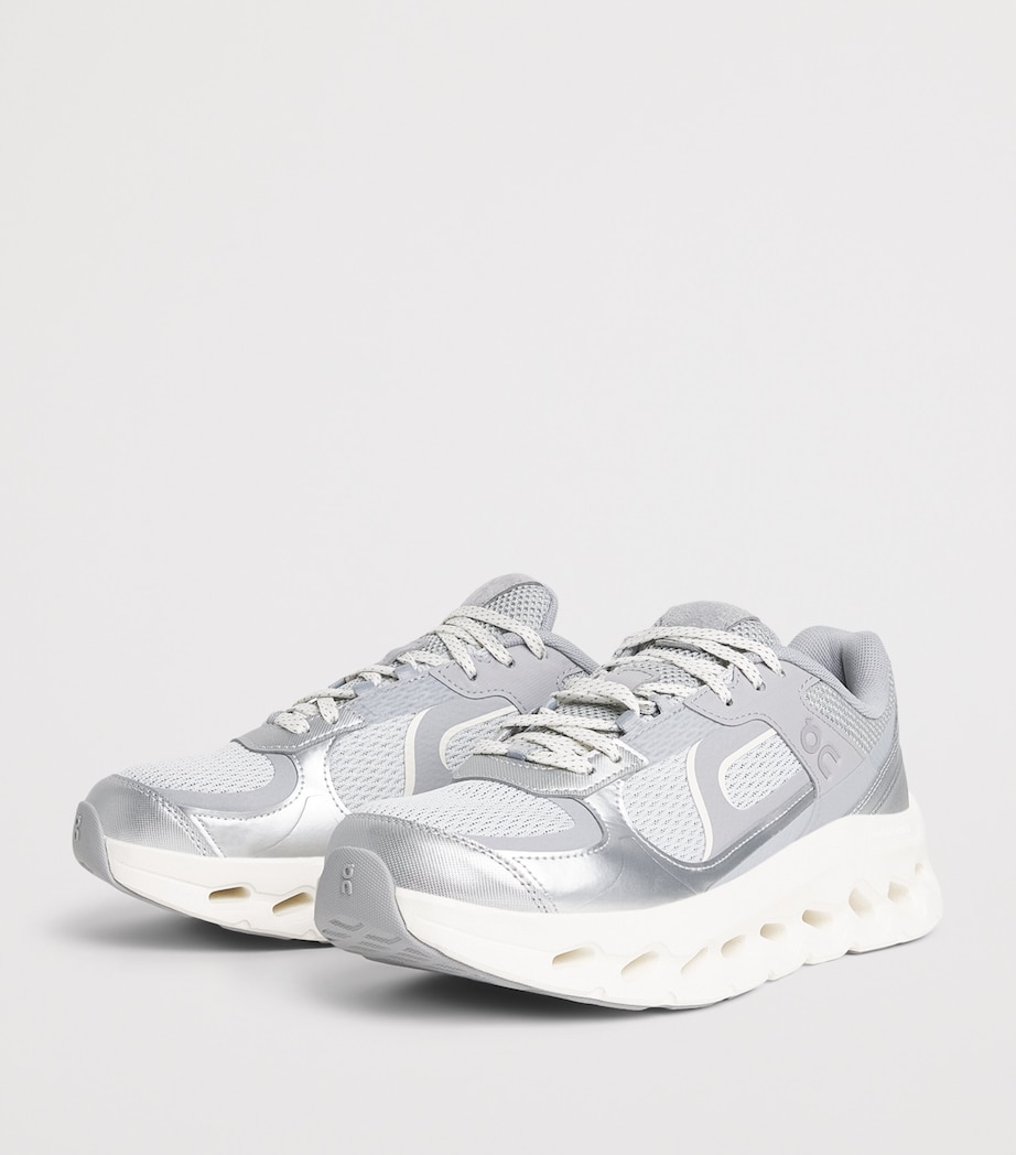 On Mens Cloudtilt Arc Trainers Alloy | Ivory Image 3