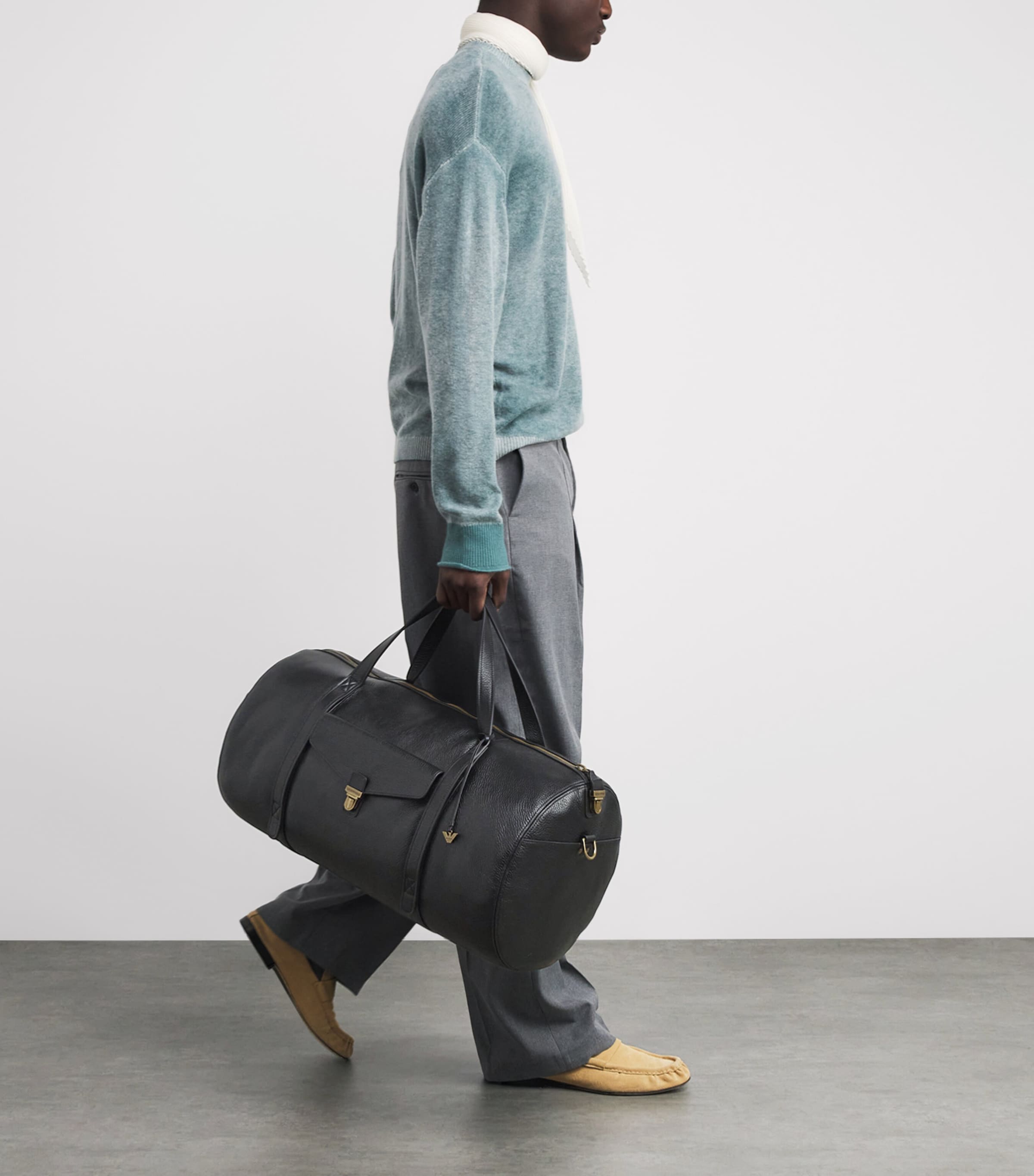 Grained Leather Holdall UC001 Image 2