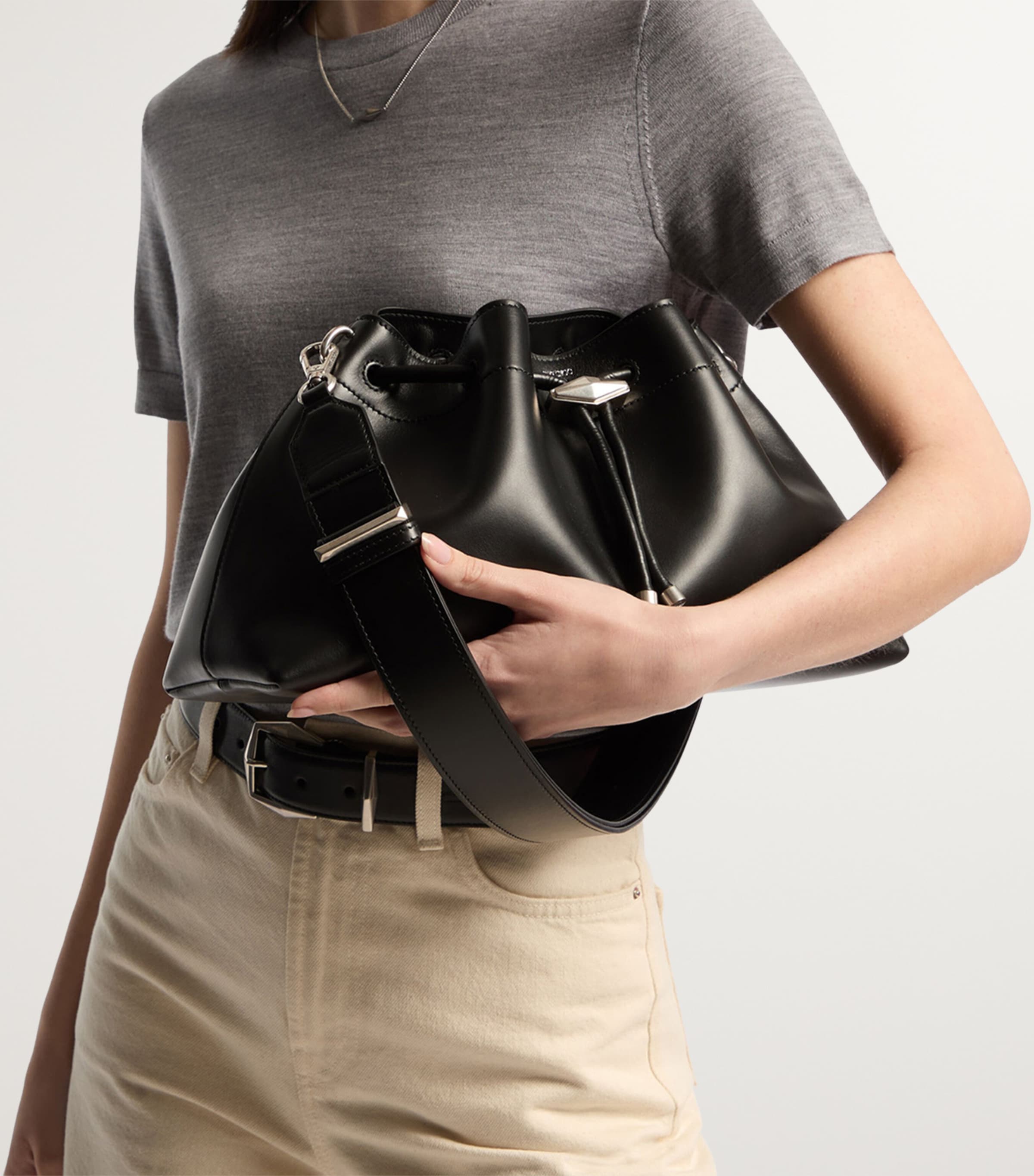 Medium Leather Cinch Bucket Bag BLACK/ANTIQUE SILVER Image 2