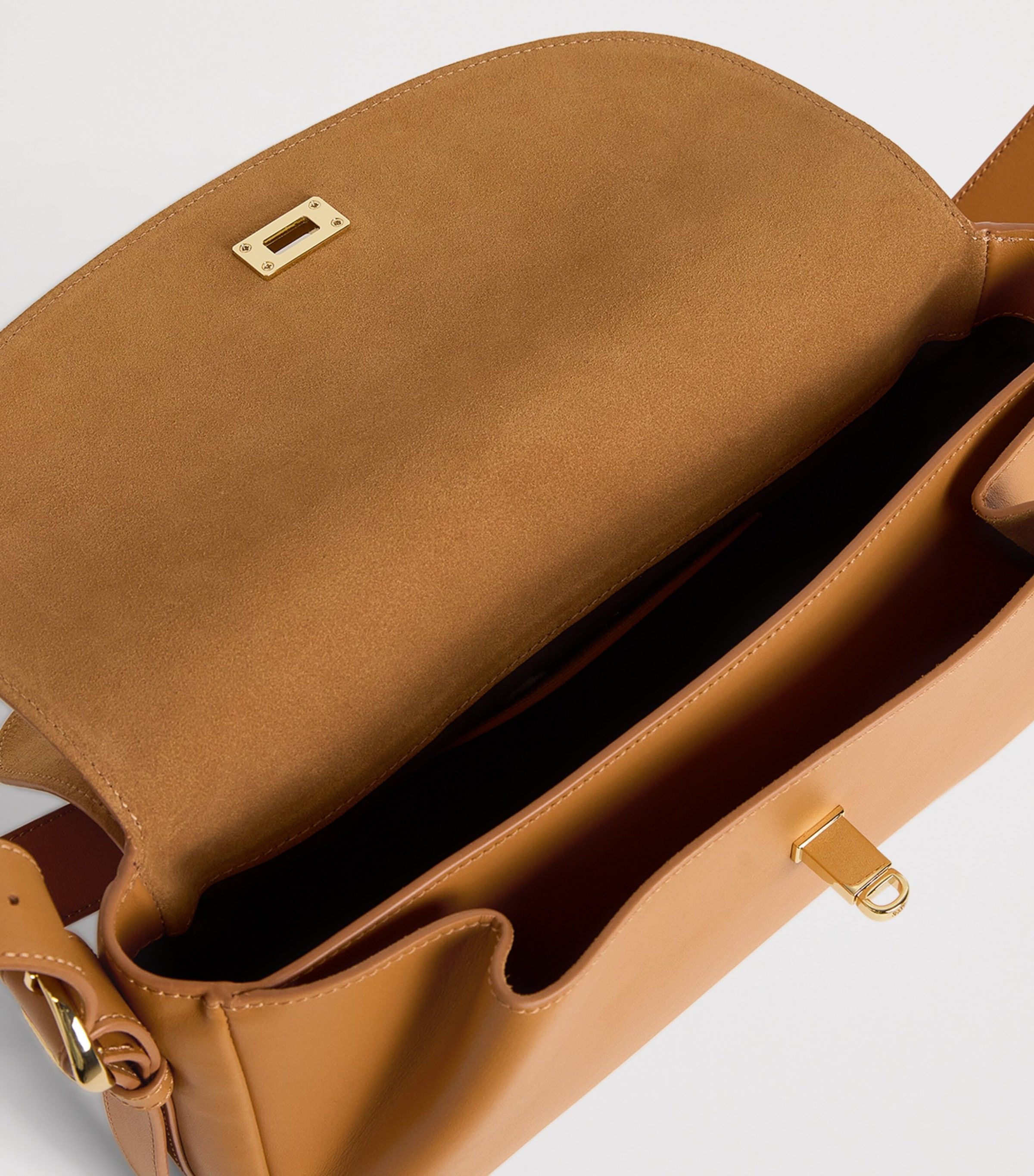 Leather Crossbody Bag CAMEL Image 4