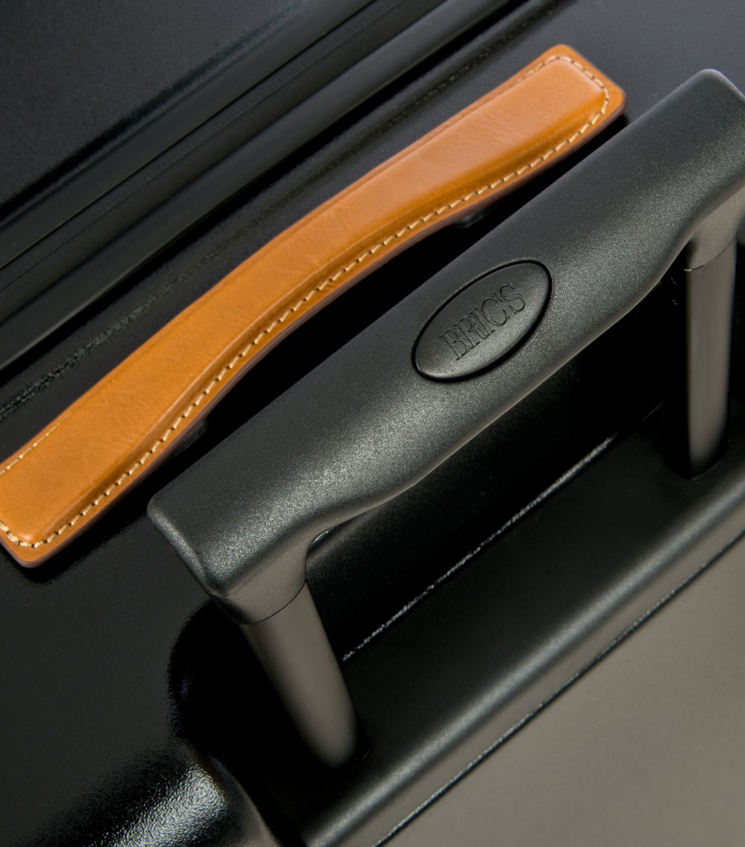 Amalfi Spinner Check-In Suitcase (76cm) BLACK Image 3