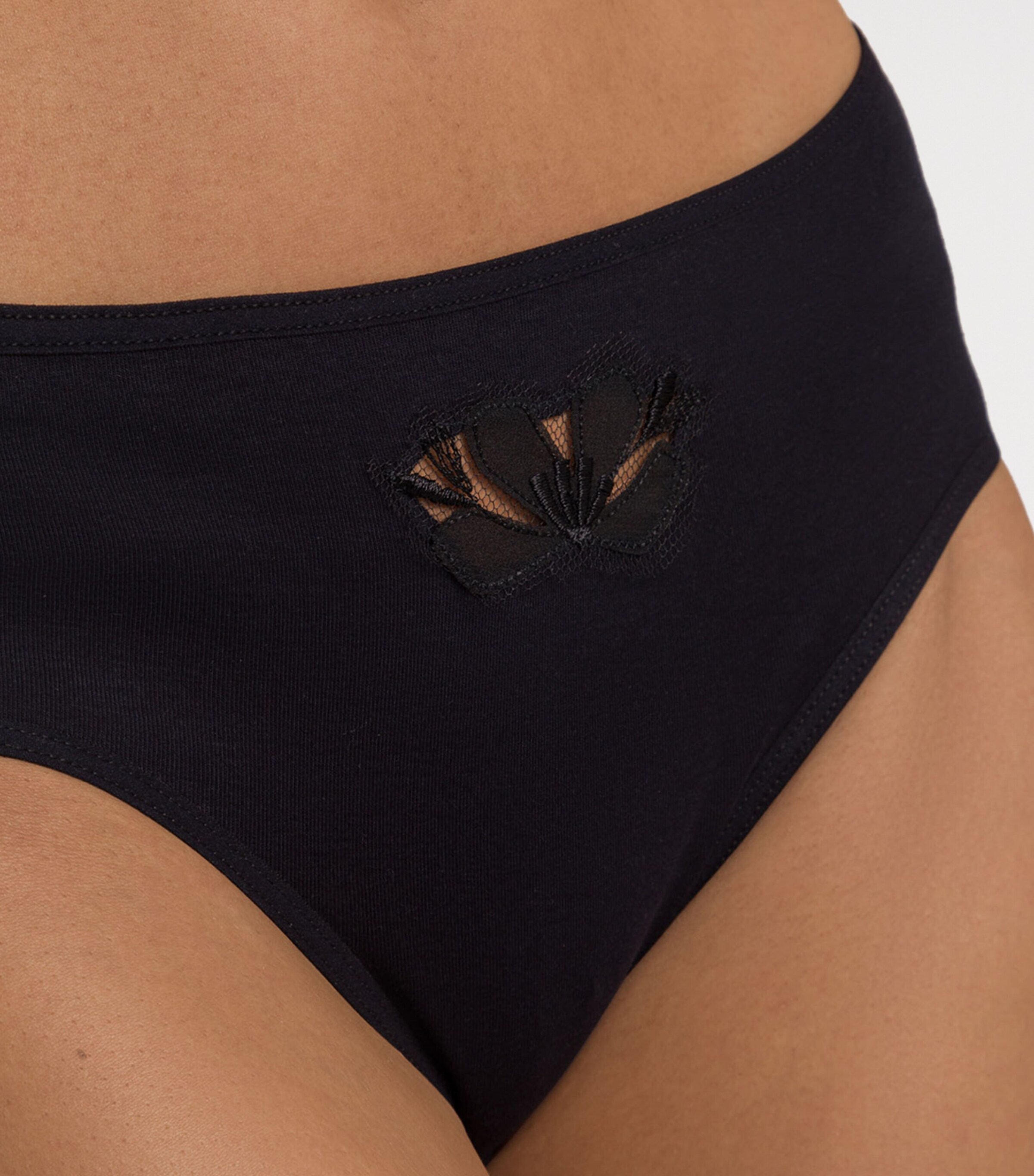 Hanro Mercerised Cotton Kalea Midi Briefs | Women Clothing | Loungewear | Lounge Bottoms | Designers | Hanro | Nightwear Hanro Mercerised Cotton Kalea Midi Briefs | Women Clothing | Loungewear | Lounge Bottoms | Designers | Hanro | Nightwear