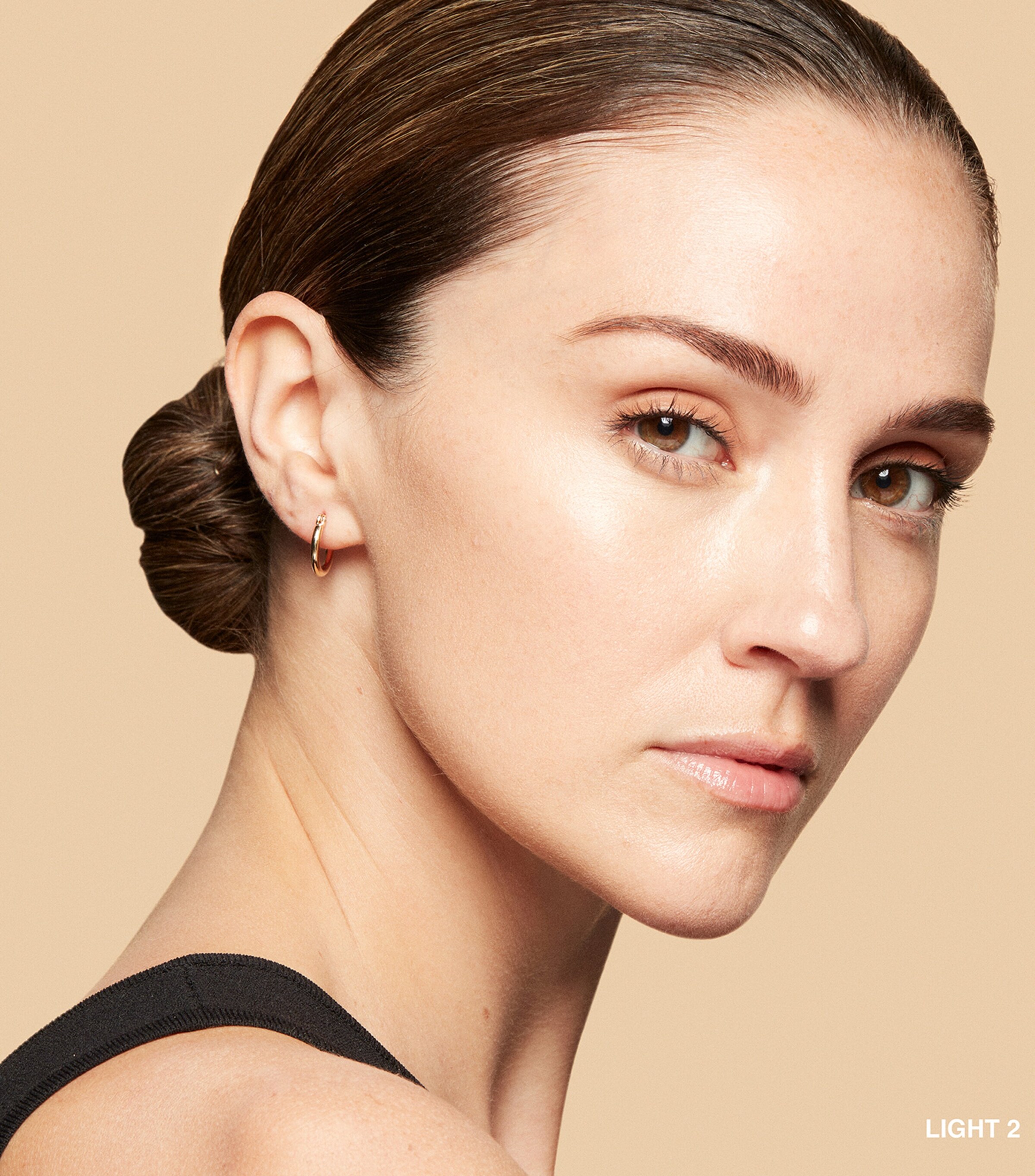 Vitamin Enriched Skin Tint LIGHT 2 Image 4