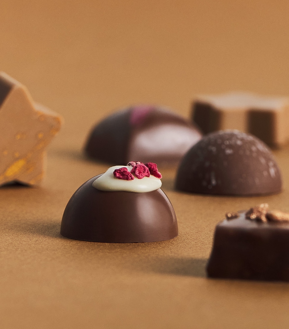 Harrods Festive 15-Piece Chocolate Collection Box (120g) Image 4