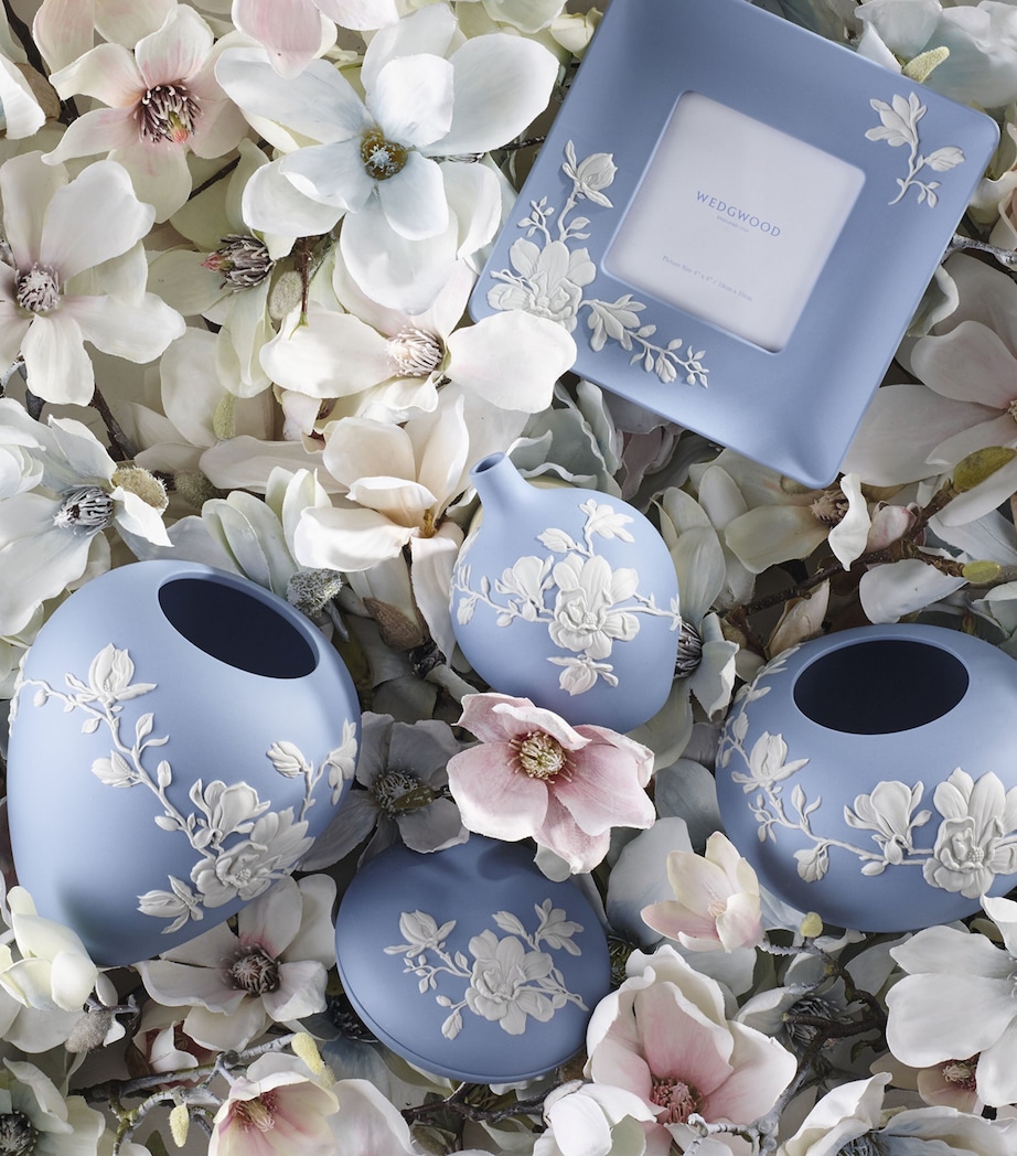 Magnolia Bud Vase (14cm) BLUE Image 2