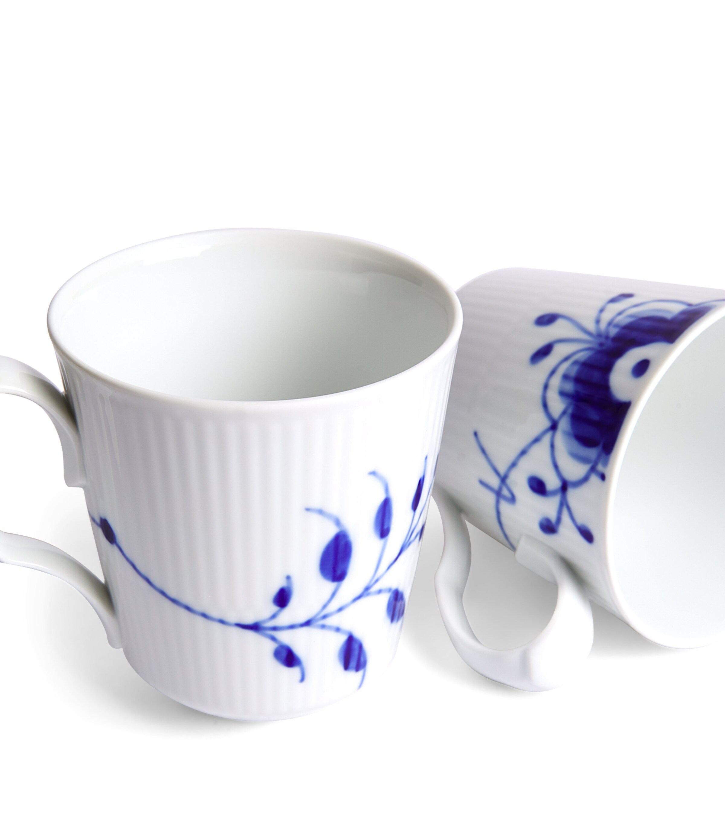 Set of 2 Blue Fluted Mega Mugs (370ml) BLUE Image 3