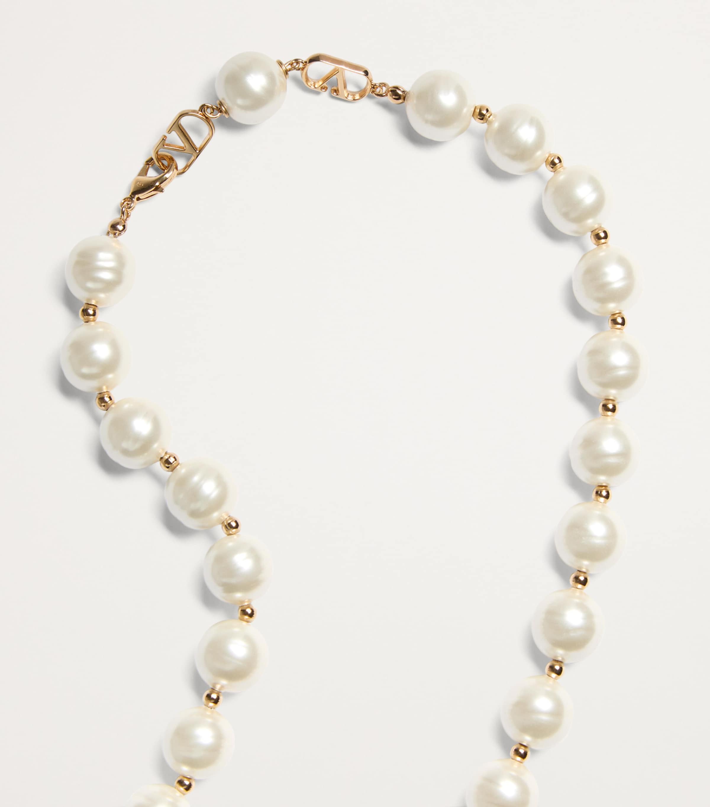 ネックレス・ペンダント VALENTINO GARAVANI Ivory Pearls Coeur  Necklace Valentino Garavani Ivory Pearls Coeur Royal Necklace