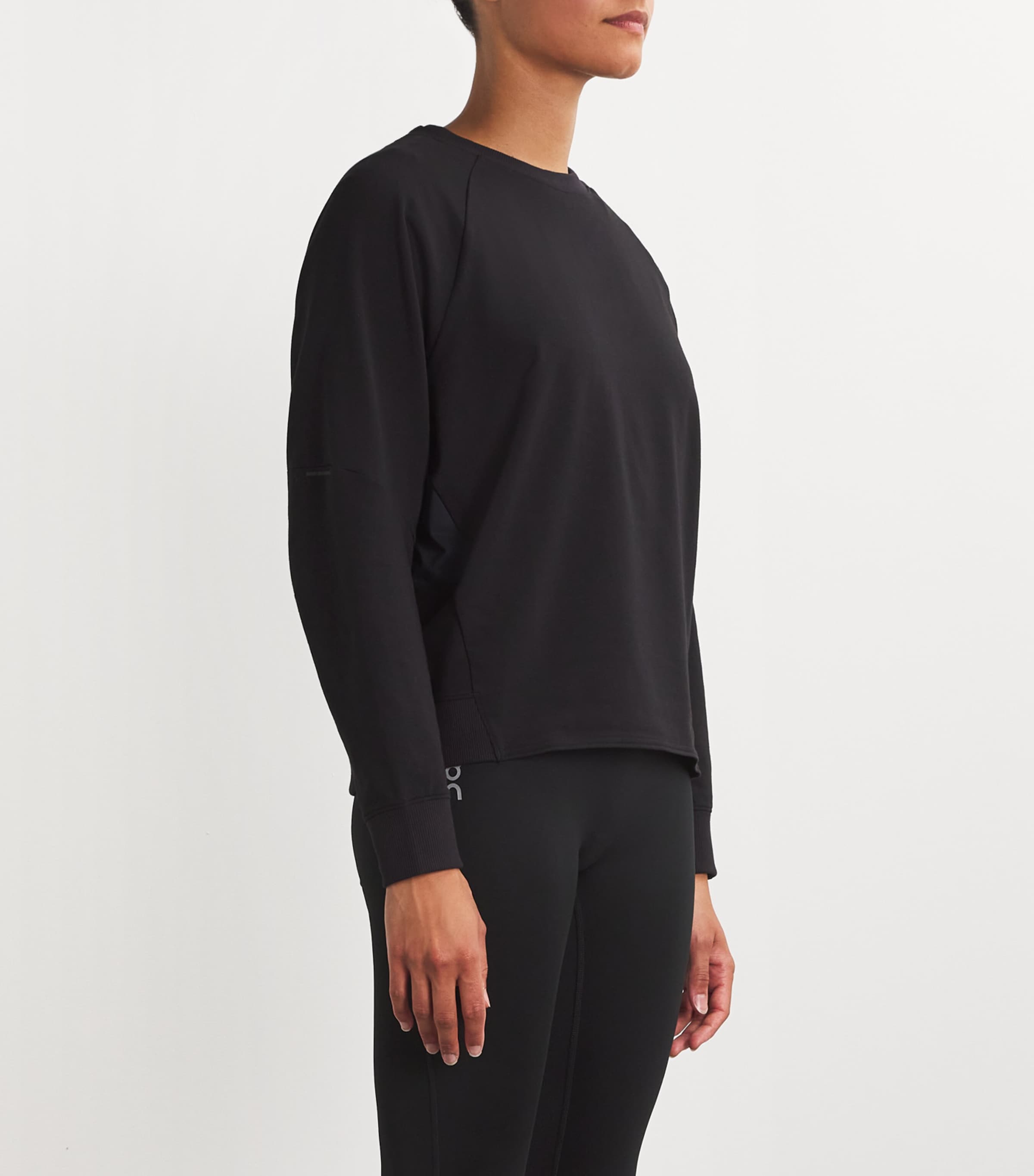 On Womens Cotton-Blend Movement Crew Sweatshirt Black Image 3