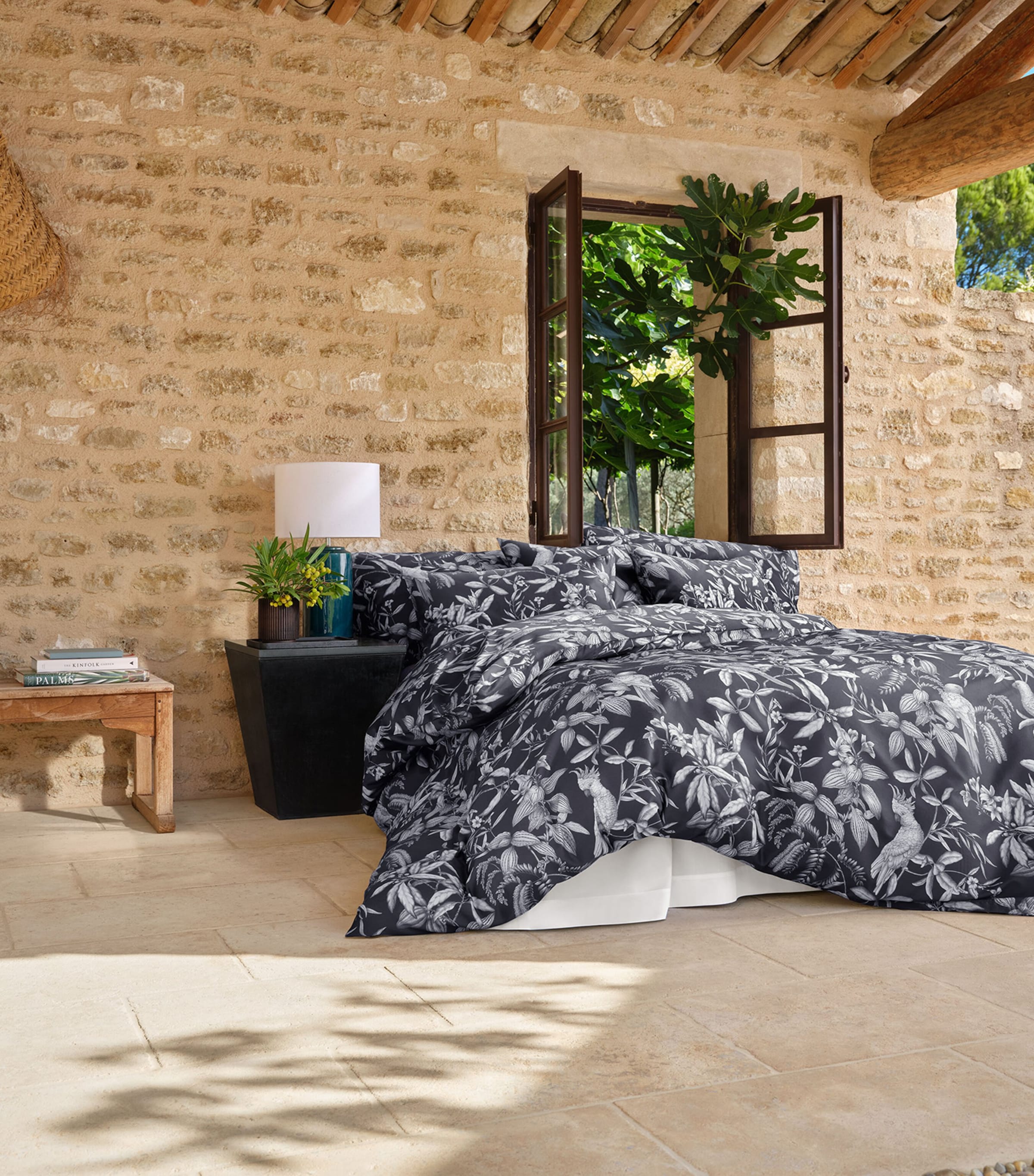 Cotton Sateen Calypso King Duvet Cover (220cm x 230cm) NOIR Image 2