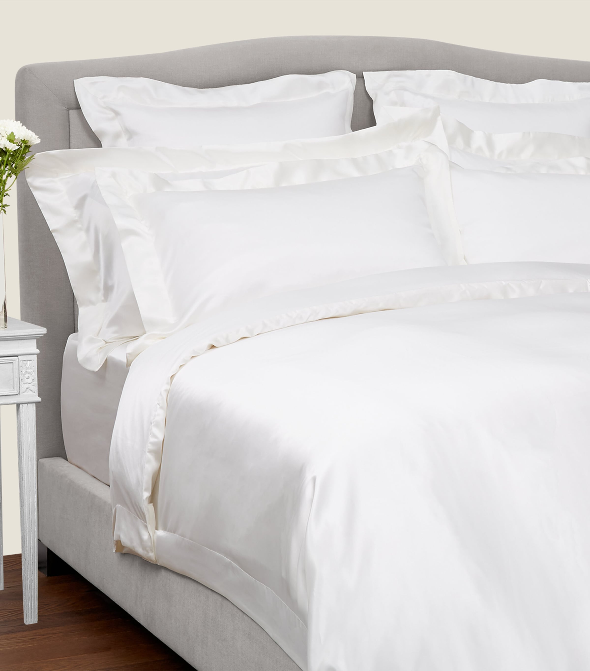 Gingerlily Silk Super King Duvet Cover In White