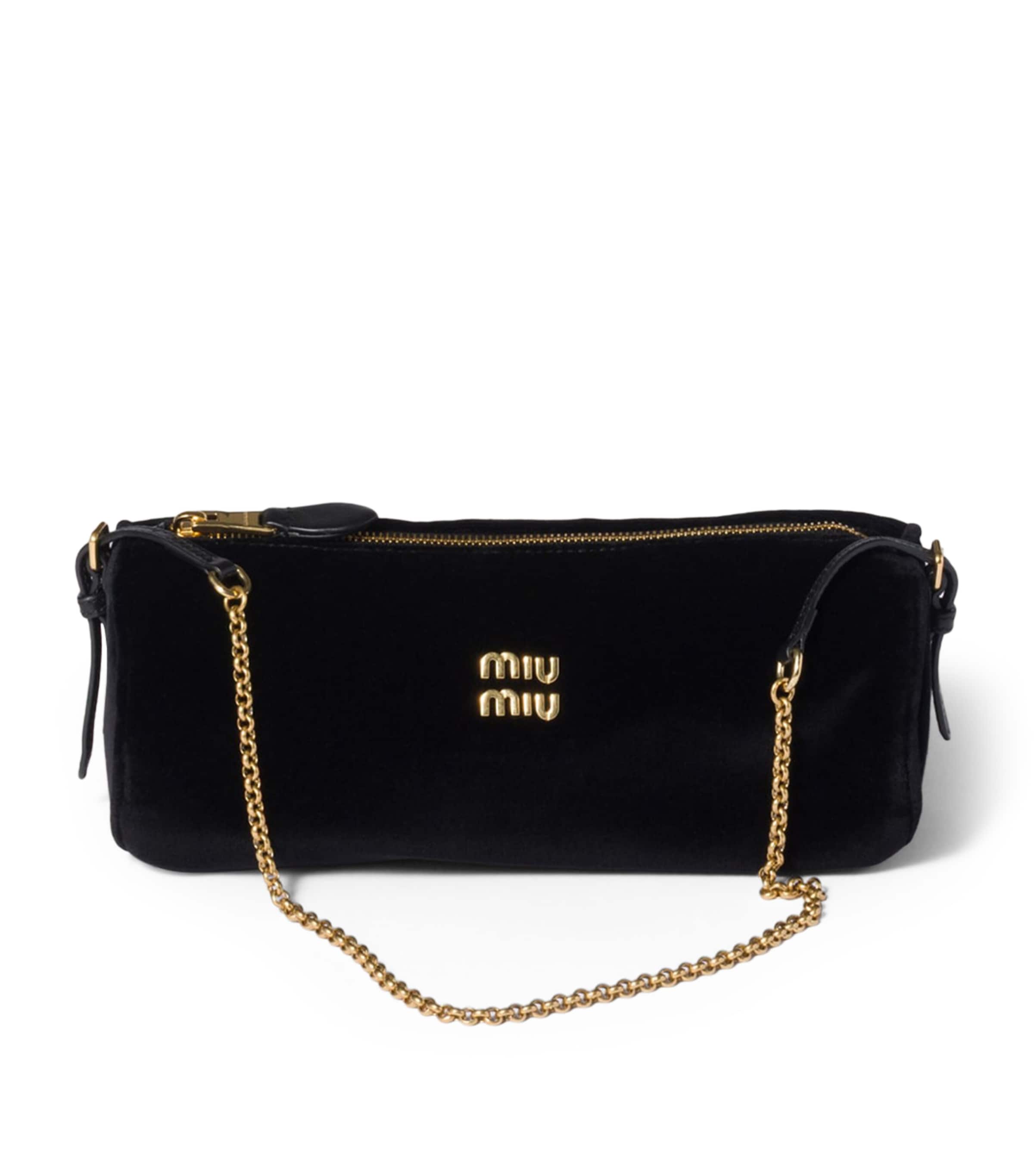 Velvet Pouch F0002 Image 1