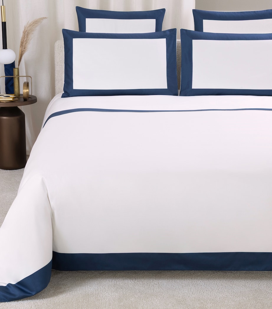 Frette Cotton Bold Duvet Cover (260cm x 240cm) Milk/indigo B Image 2