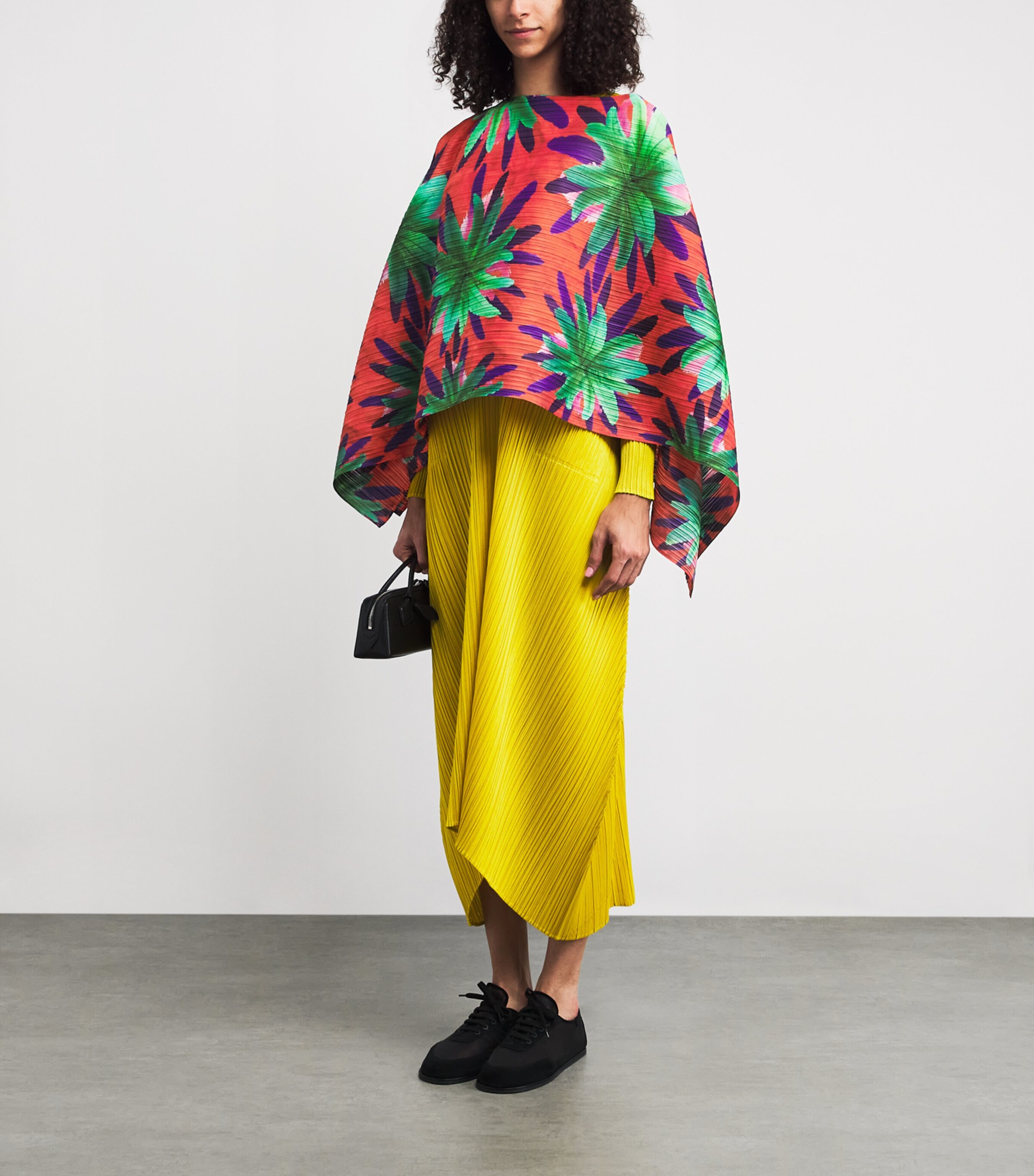 Carnival Sleeveless Top RED Image 2