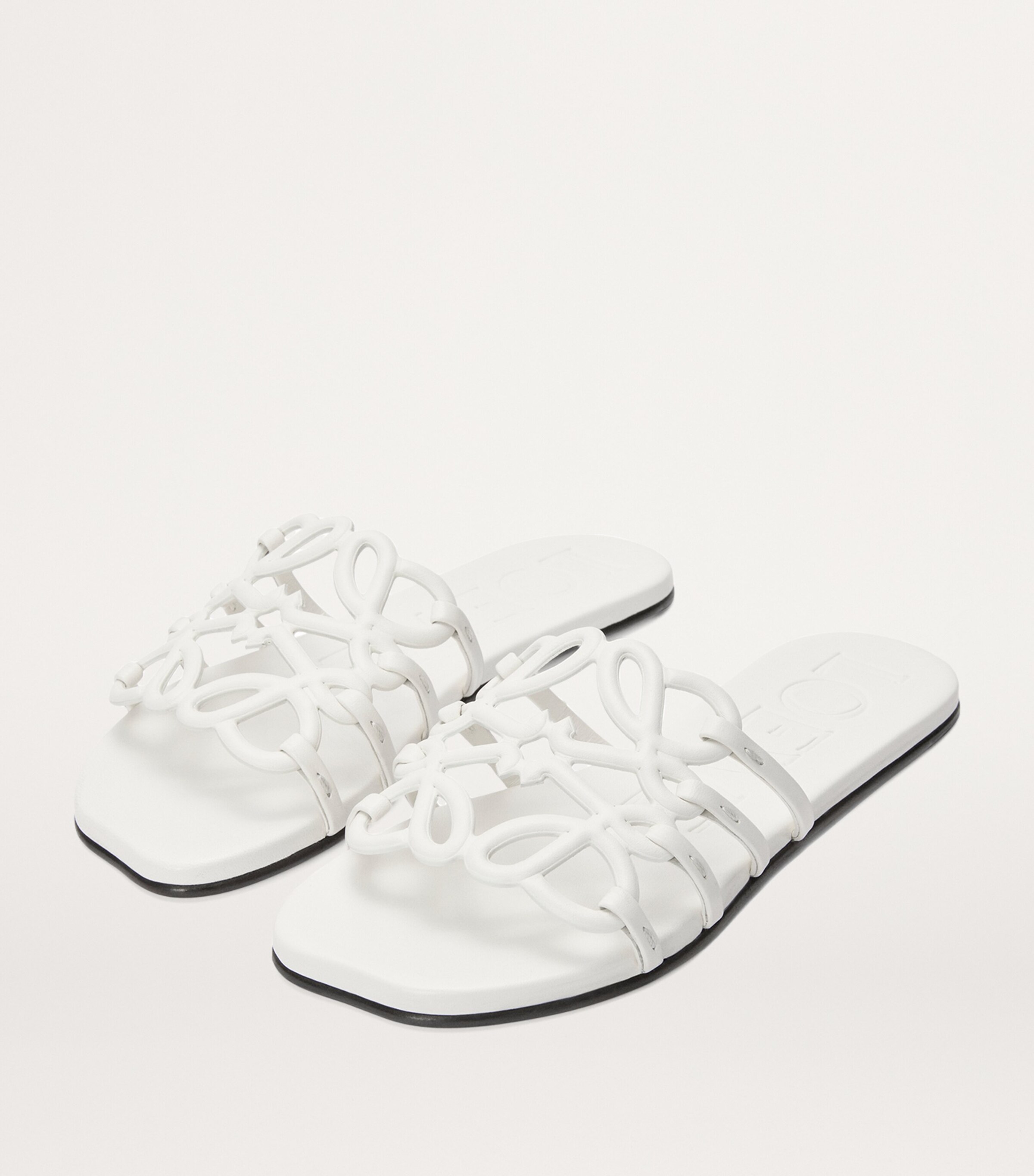 LOEWE Leather Petal Anagram Slides Anthurium White Image 3