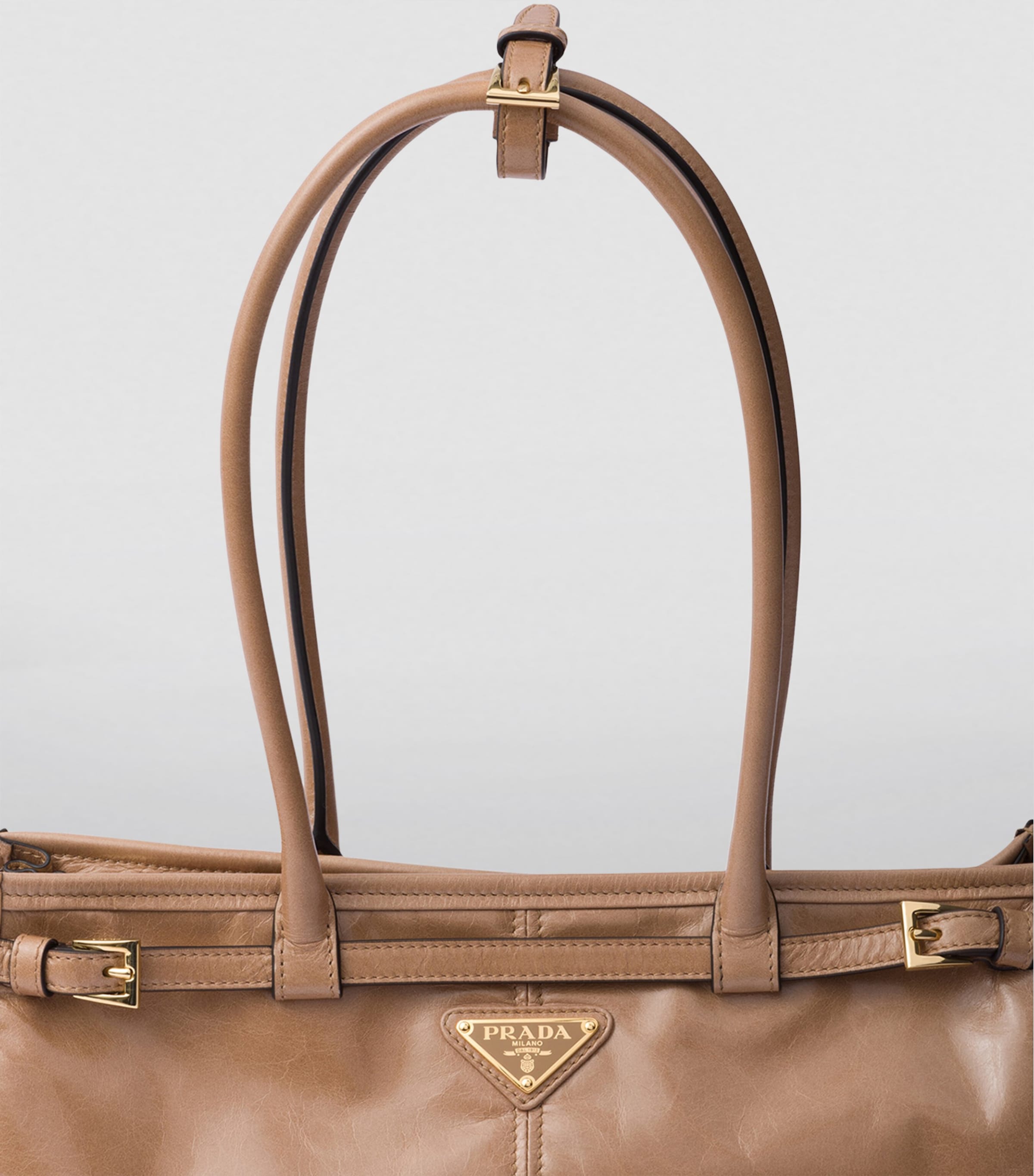 Medium Leather Top-Handle Bag F0LT6 Image 5