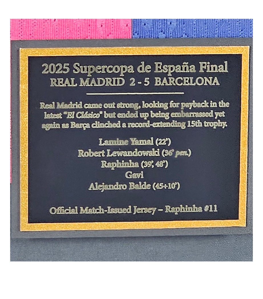 Leipzig Galleries Barcelona 2025 Supercopa Final Squad Signed Match-Issued Jersey Display Image 3