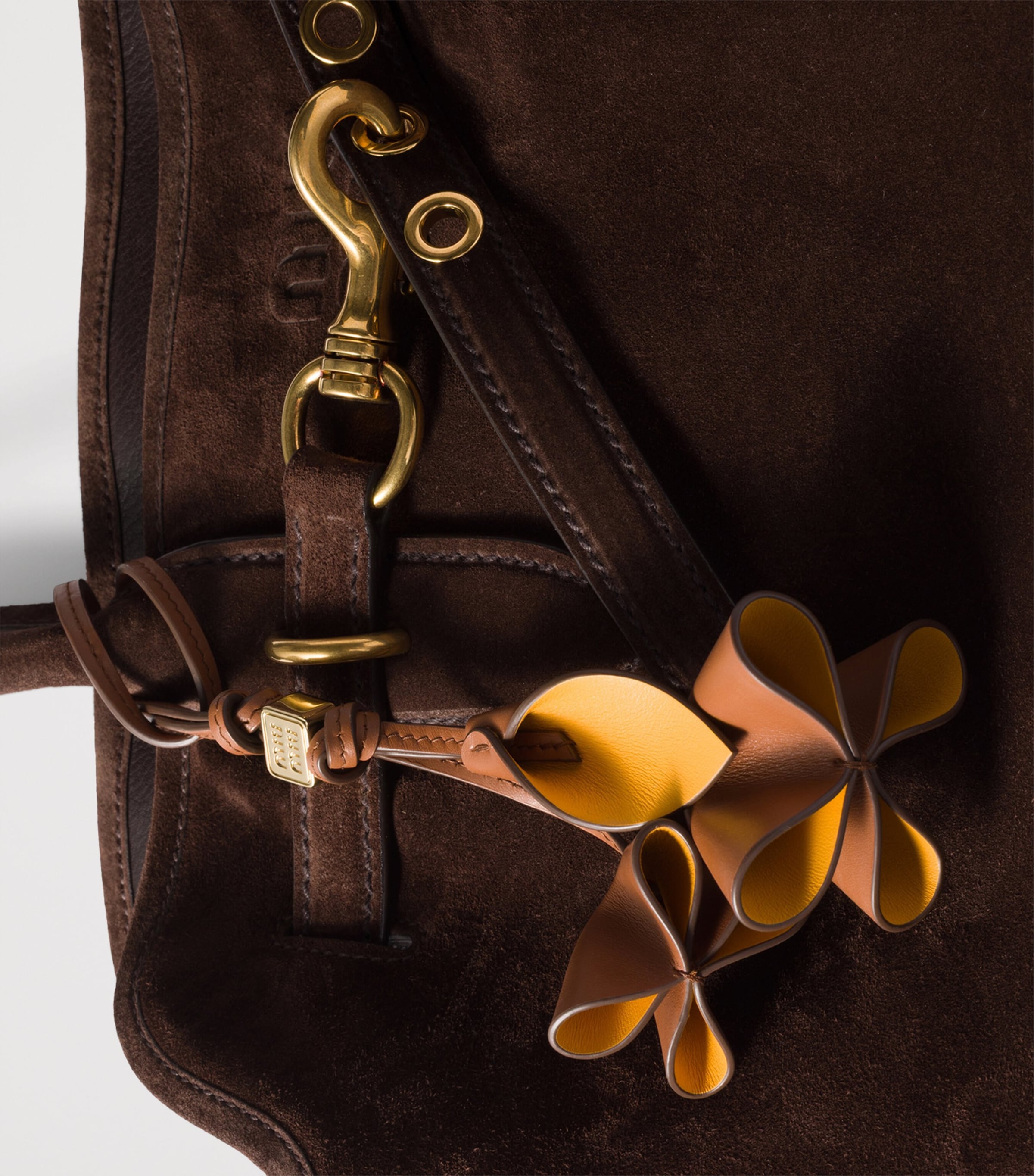 Calfskin Flower Keyring F03YH Image 2