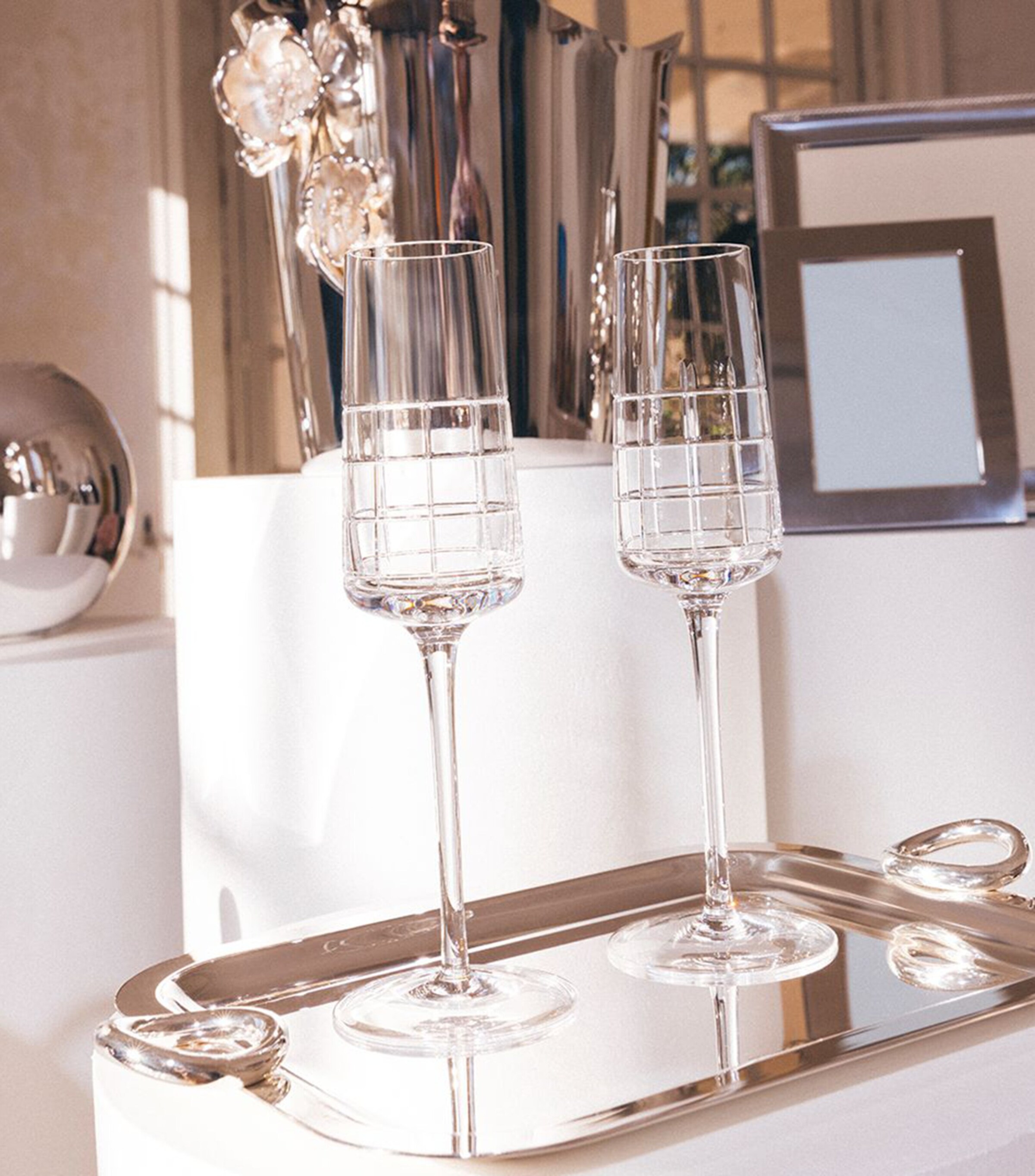 Set of 2 Graphik Crystal Champagne Flutes (170ml) SILVER Image 3