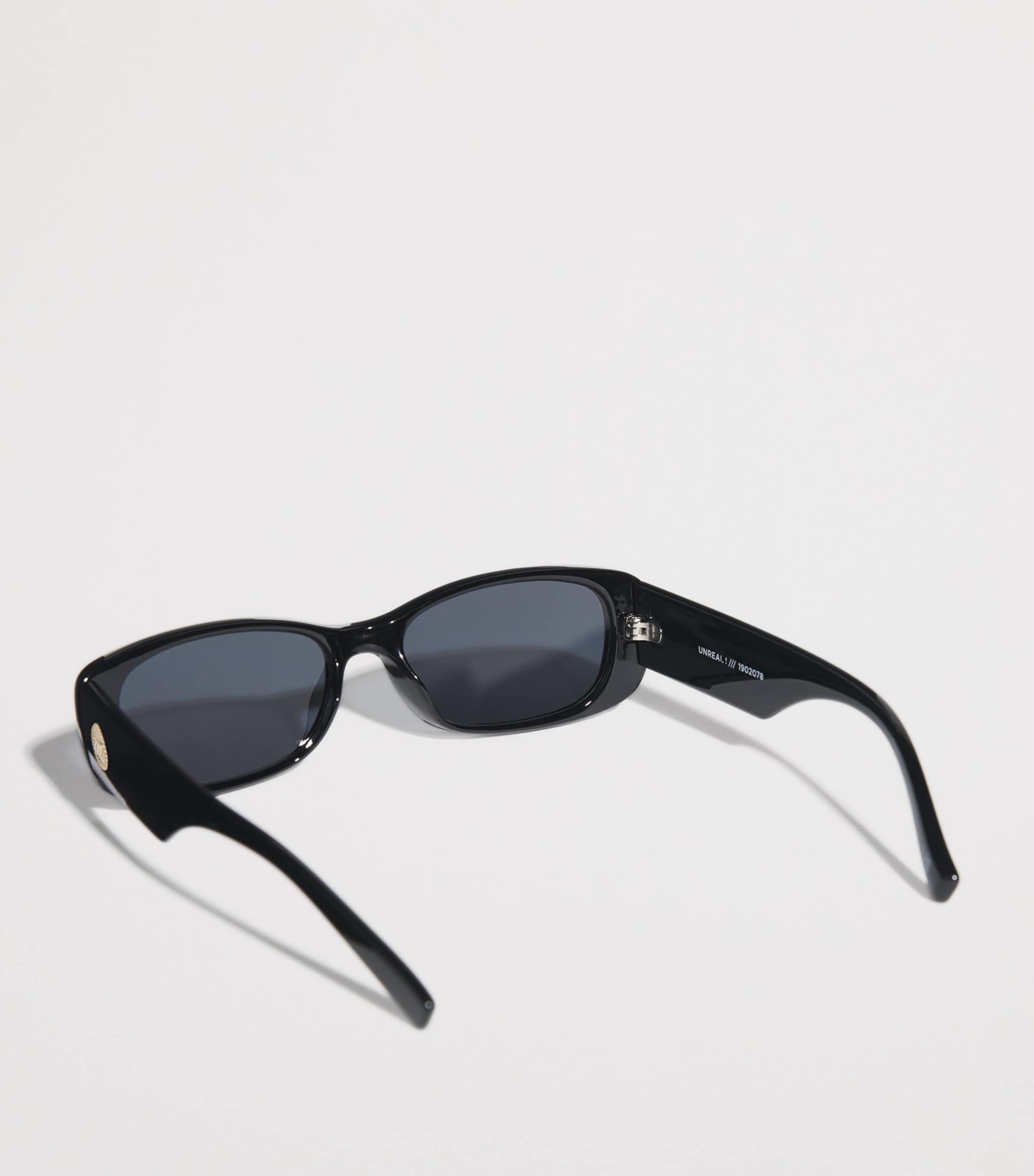 Unreal! Rectangular Sunglasses SHINY BLACK Image 3