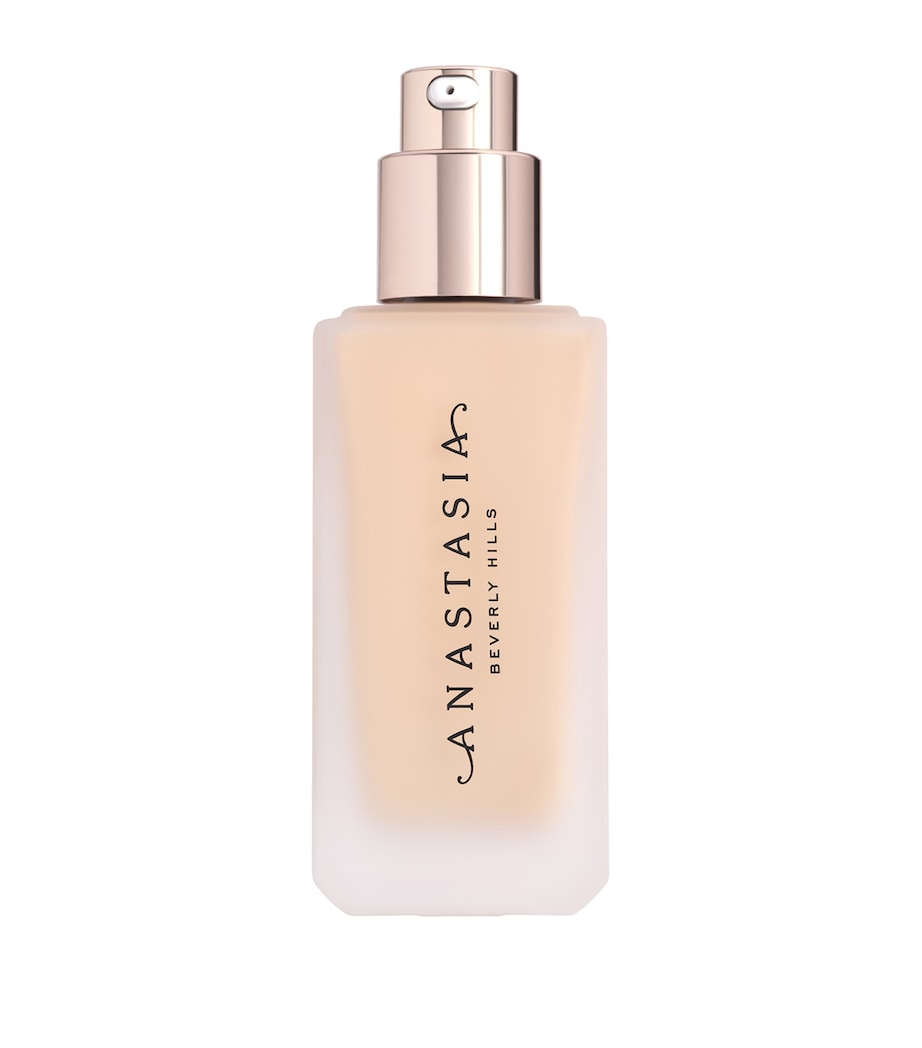 Impeccable Blurring Second-Skin Matte Foundation SHADE 3 1N Image 2