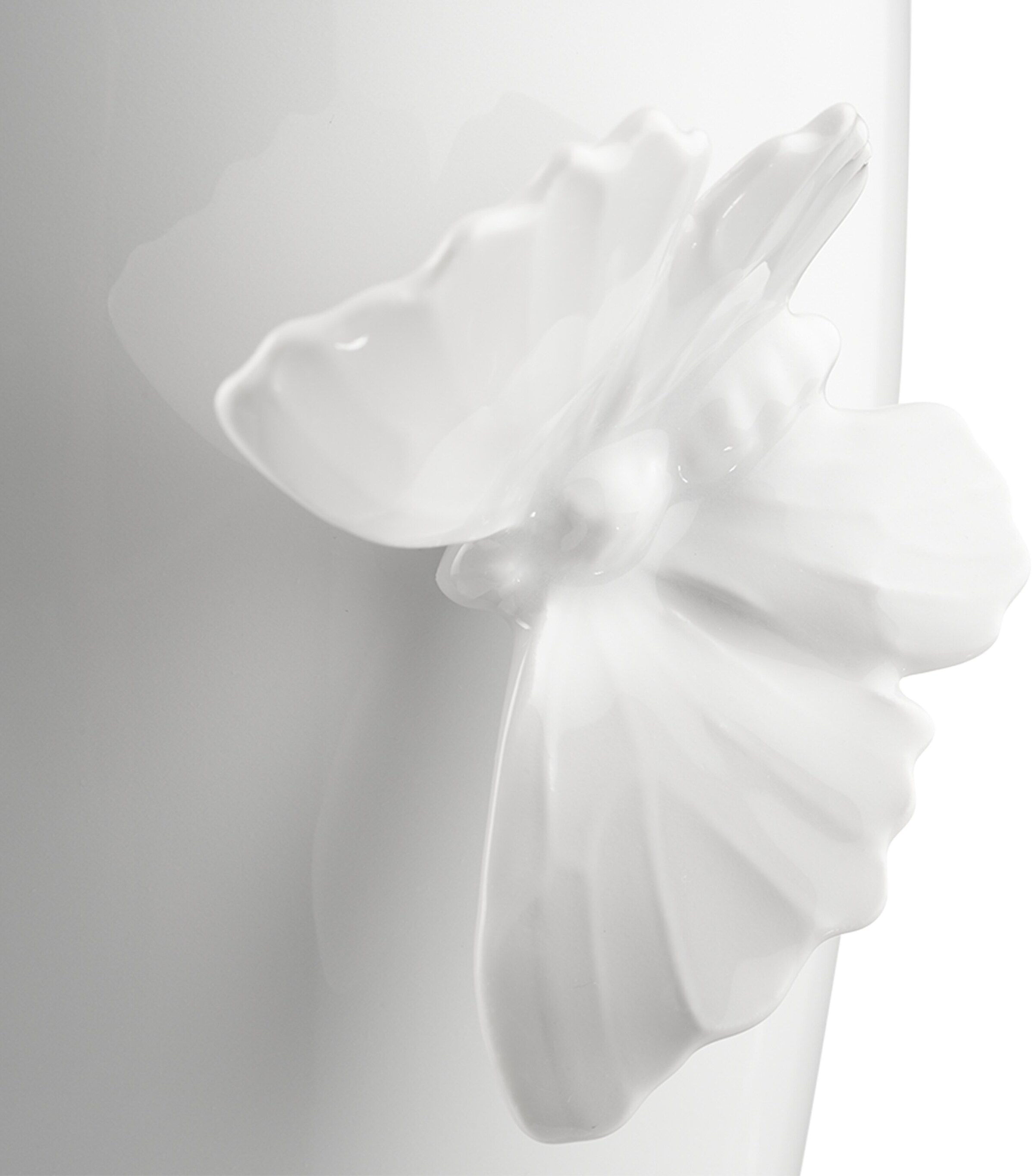 Meissen Small Porcelain Butterfly Vase (13cm) Image 3