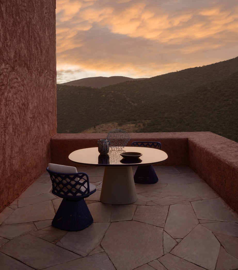 Allure O' Outdoor 6-Seater Dining Table WHITE Image 3