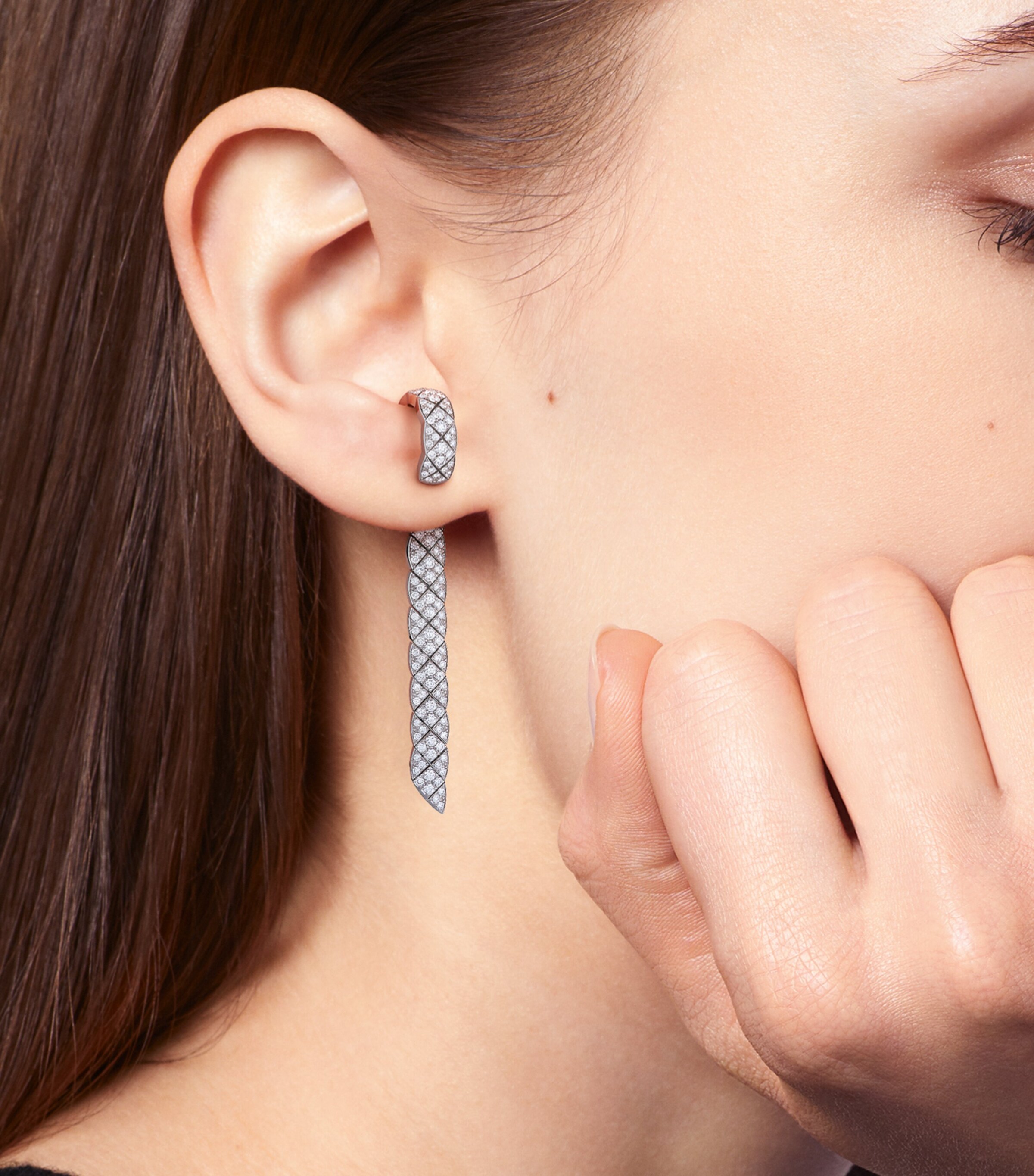 CHANEL White Gold and Diamond Coco Crush Supple Drop Earrings White Gold Image 2