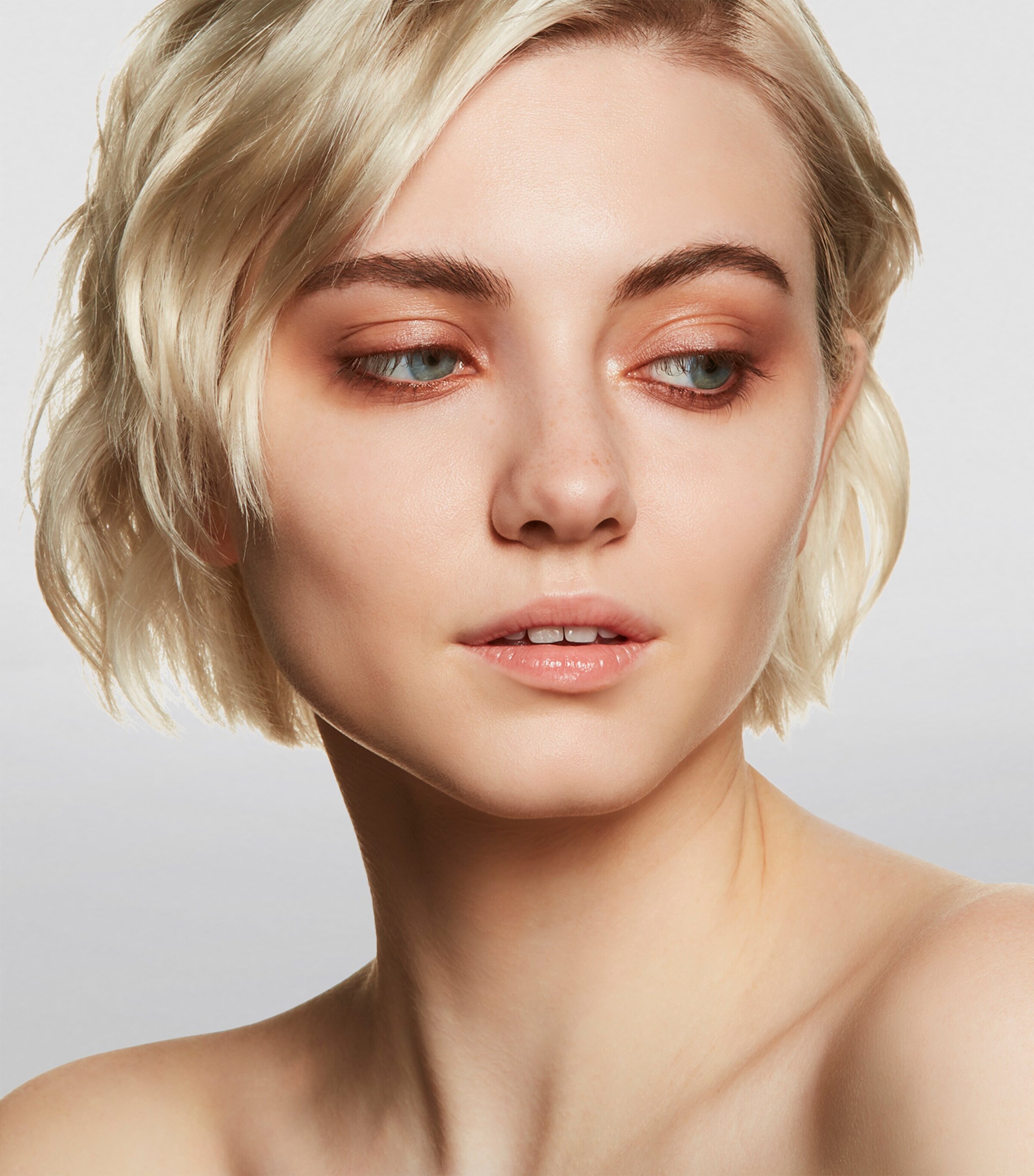 Studio Tech Foundation NC10 Image 6