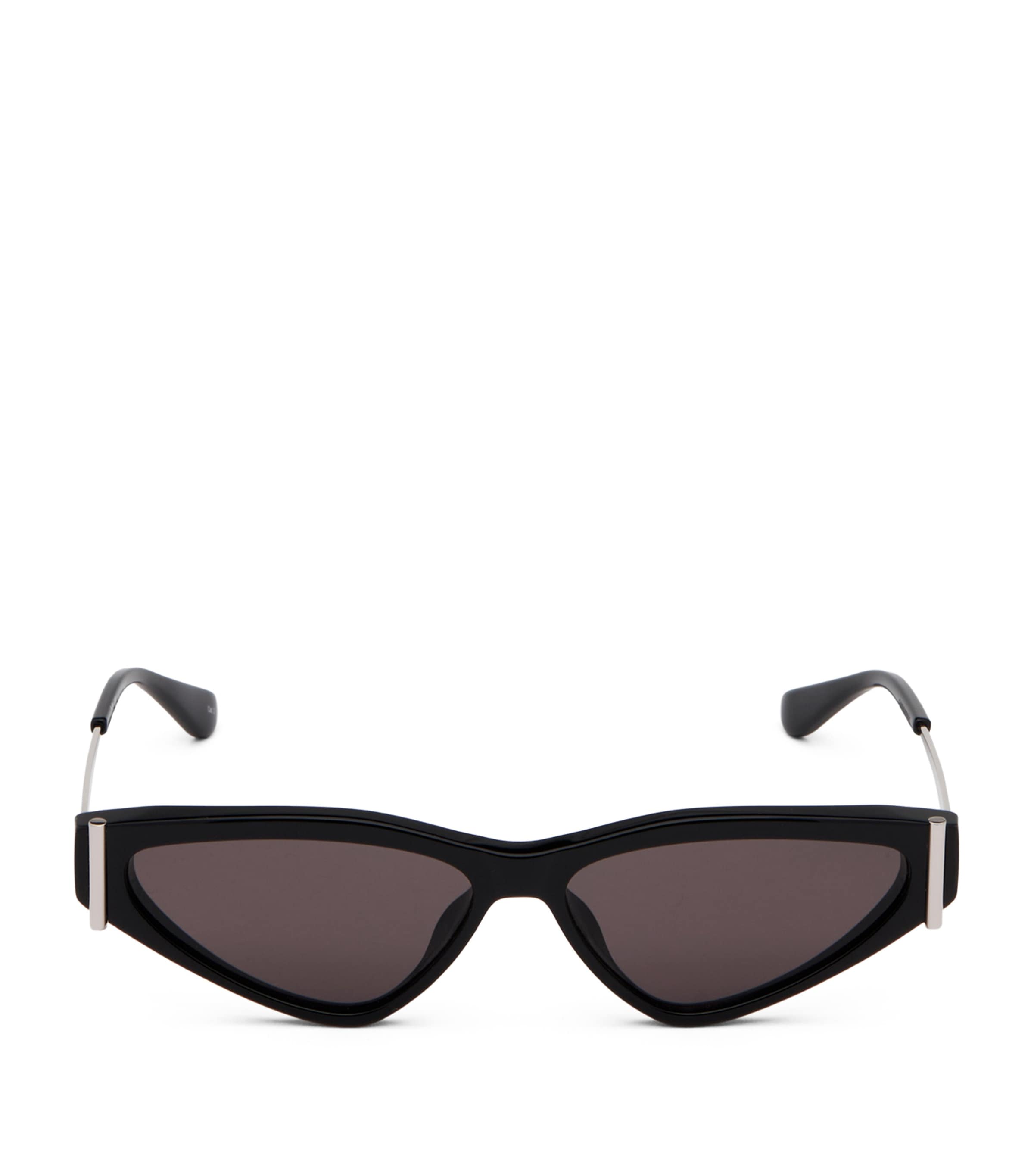 Alexander Mcqueen Side T-bar Sunglasses In Black