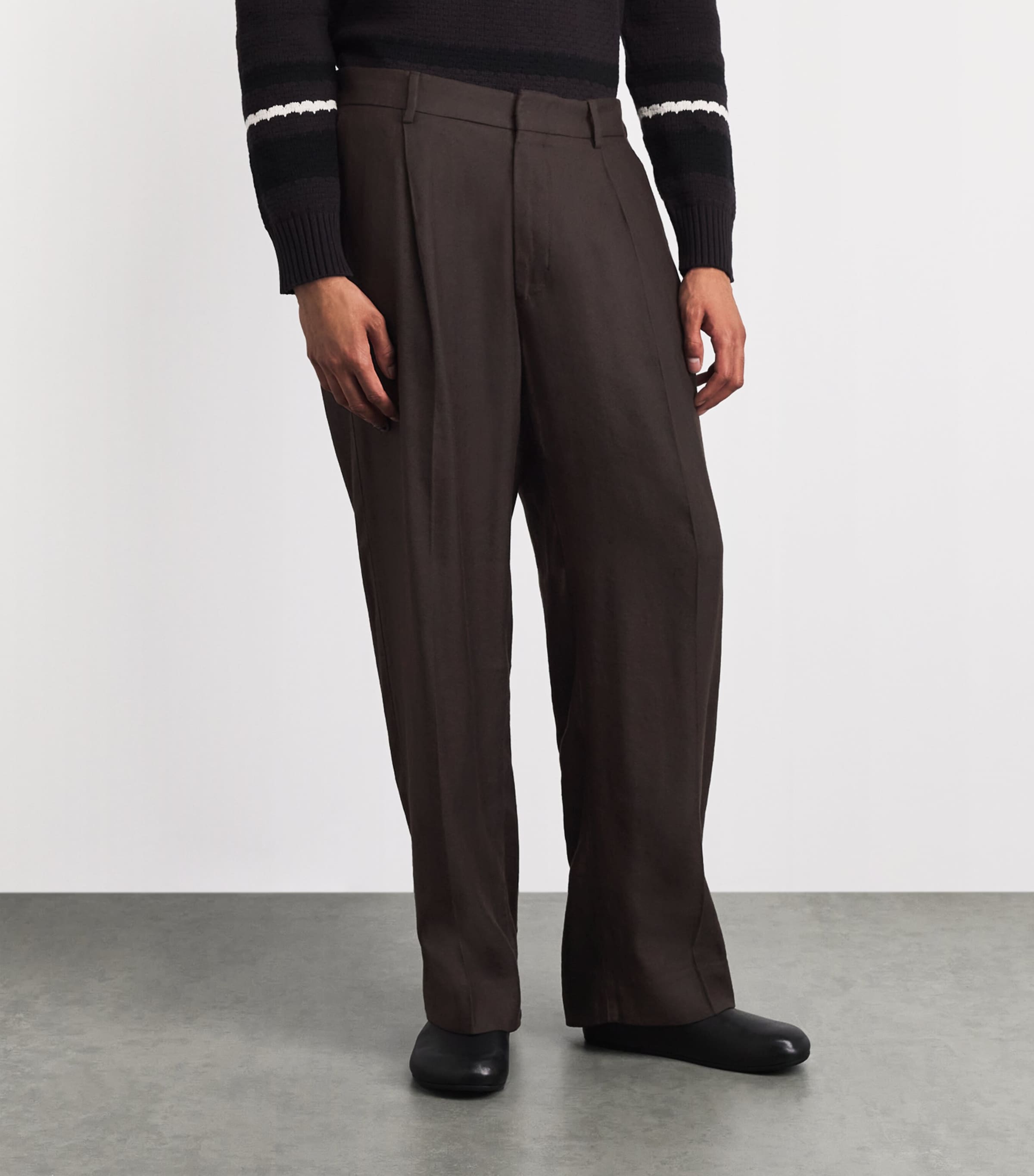 NN.07 Mens Kay Wide-Leg Trousers Deep Truffle Image 4
