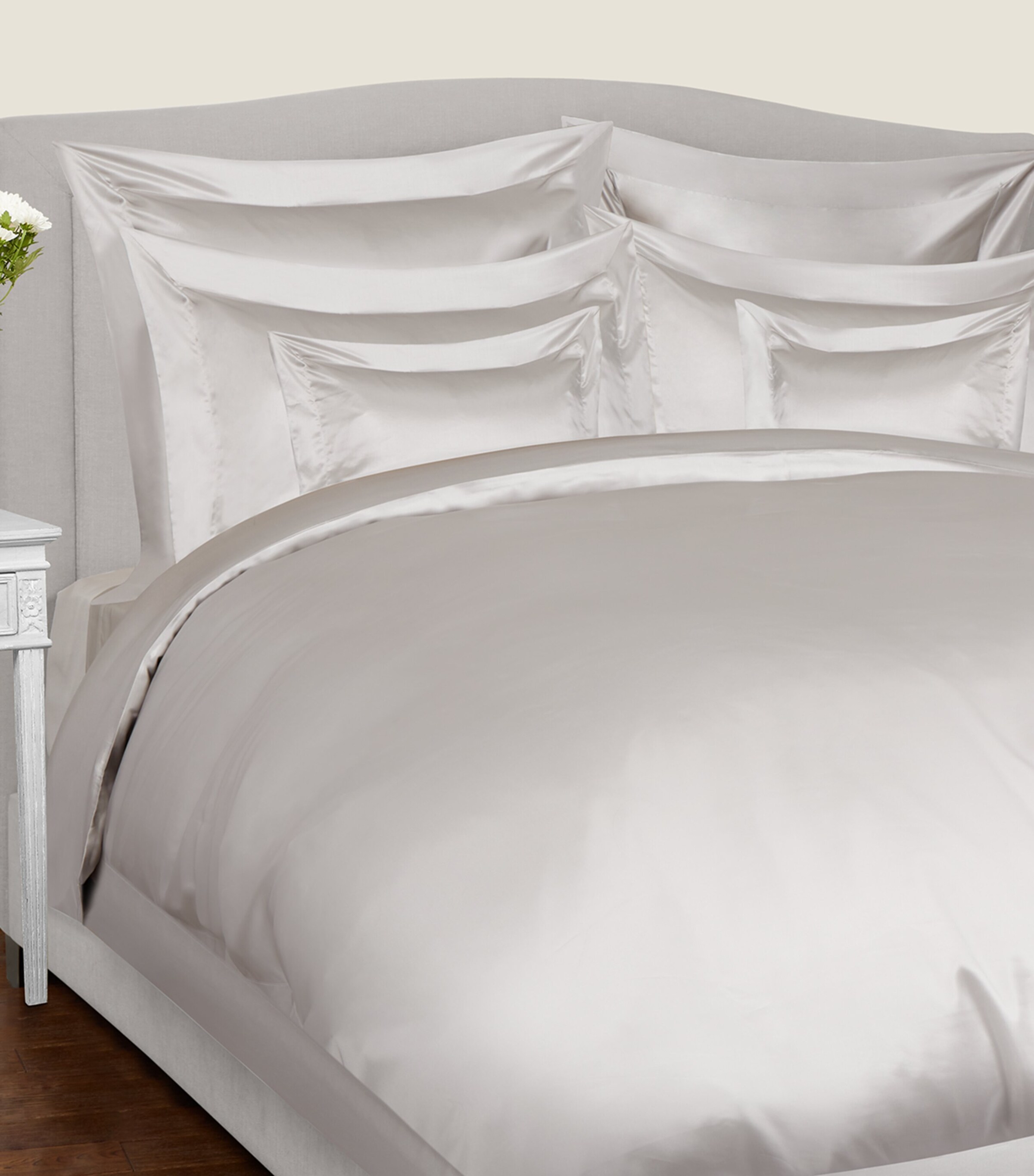 Gingerlily Silk Super King Flat Sheet In Silver