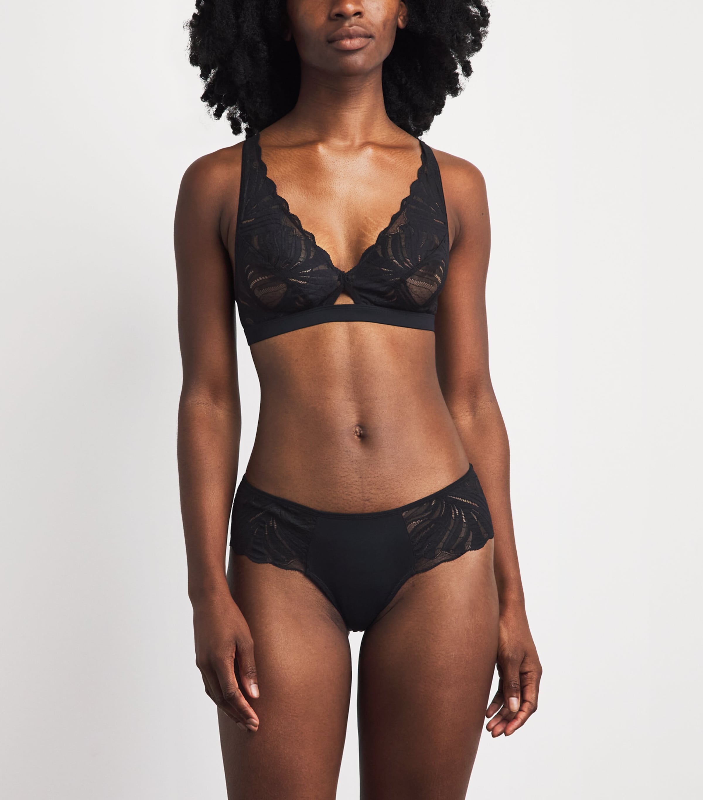Falke Womens Delicate Touch Triangle Bra Black Image 2